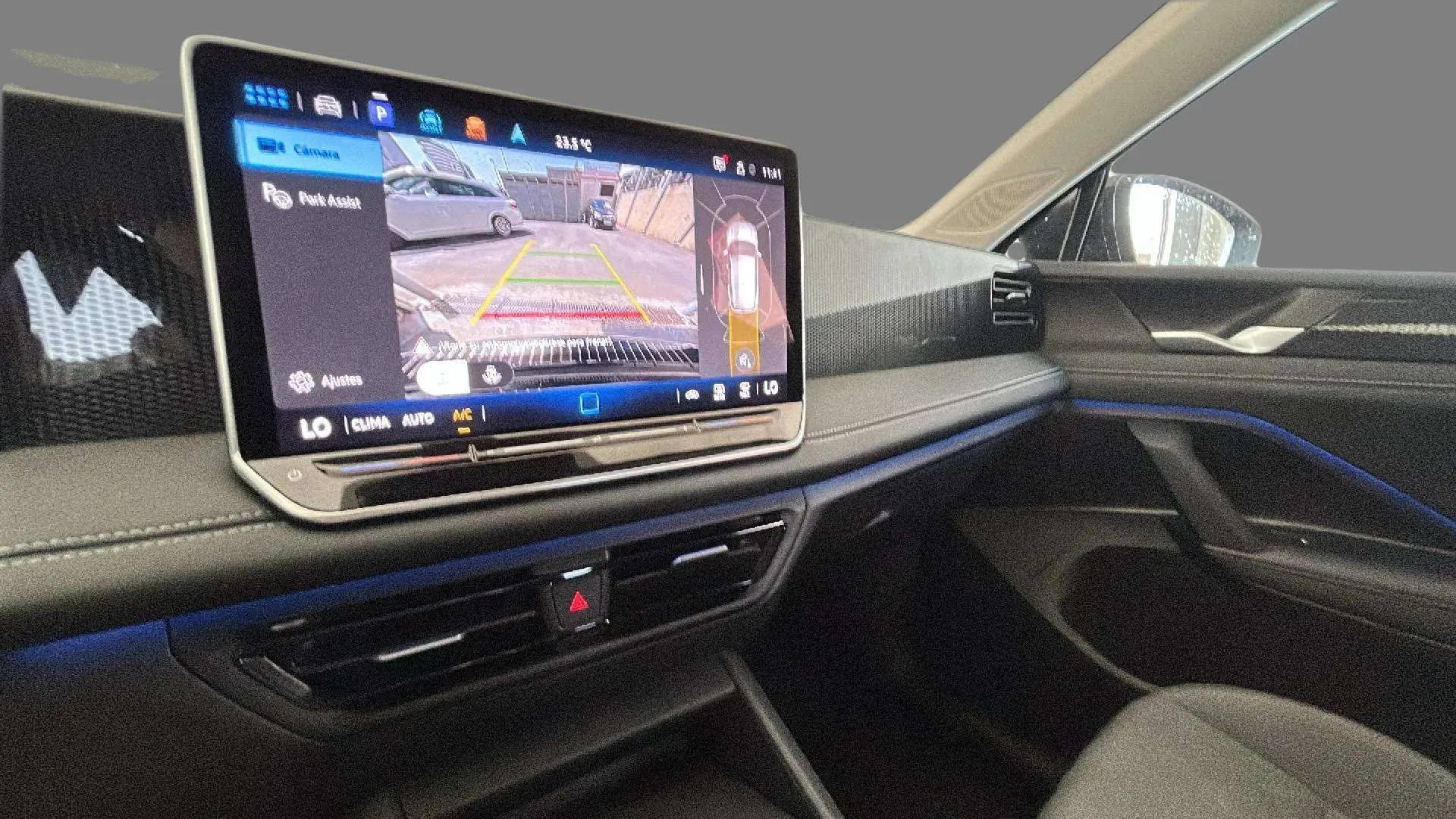 Volkswagen Tiguan Life 2.0 TDI DSG - foto 14