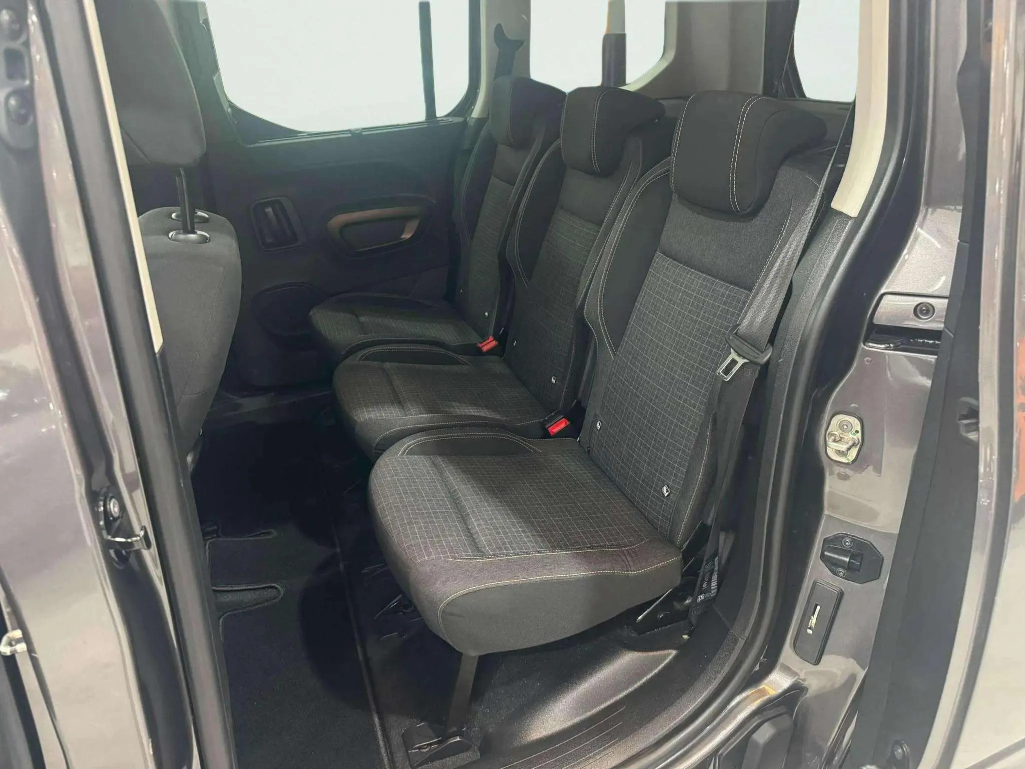 Peugeot Rifter GT Line Standard PureTech - foto 10