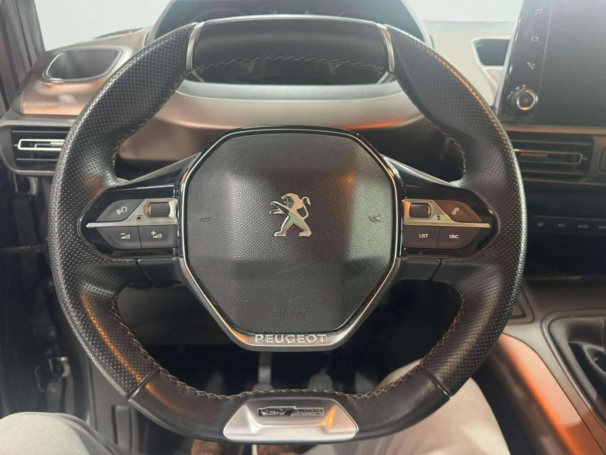 Peugeot Rifter GT Line Standard PureTech - foto 12