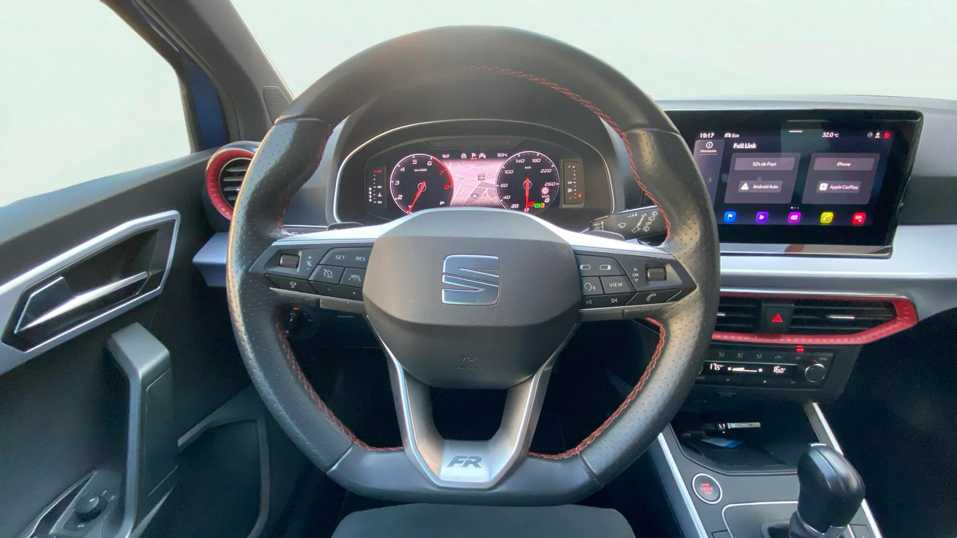 SEAT Arona 1.0 TSI DSG FR - foto 9