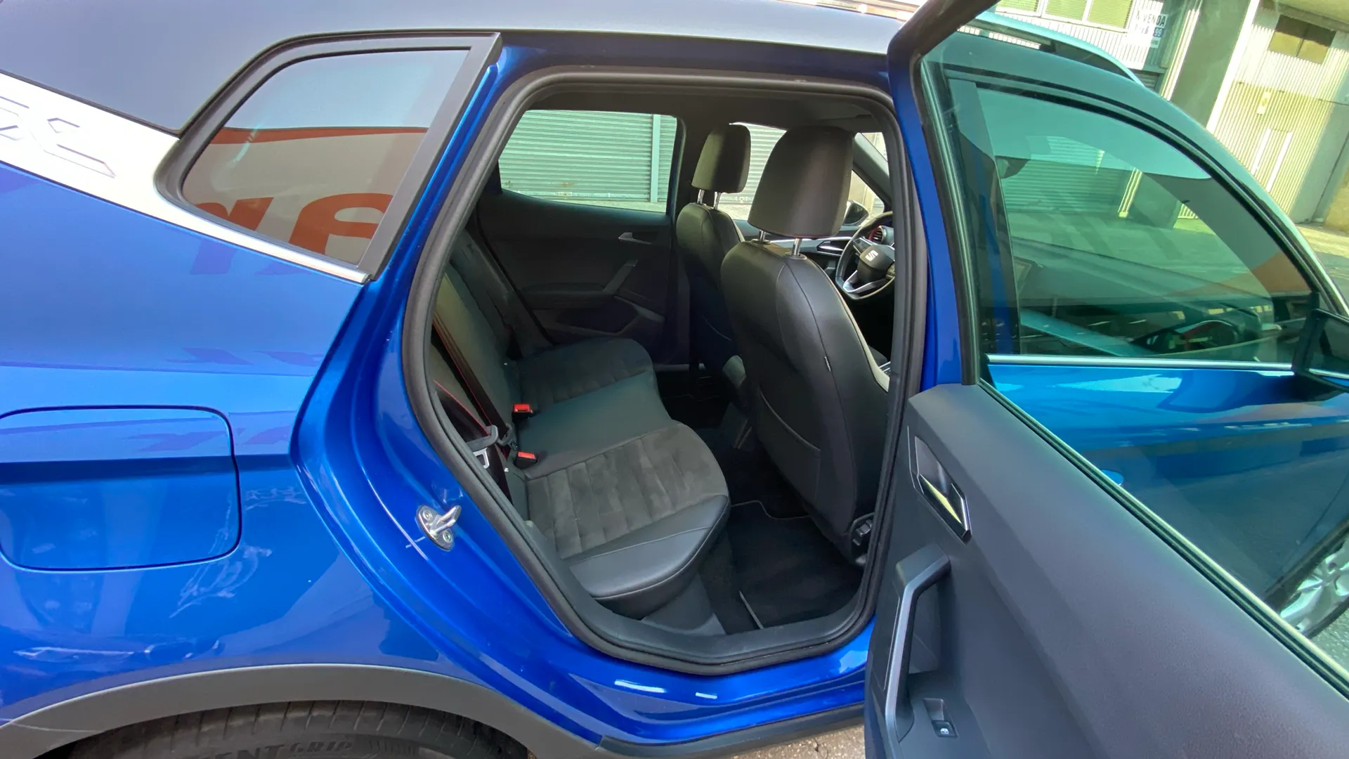 SEAT Arona 1.0 TSI DSG FR - foto 23