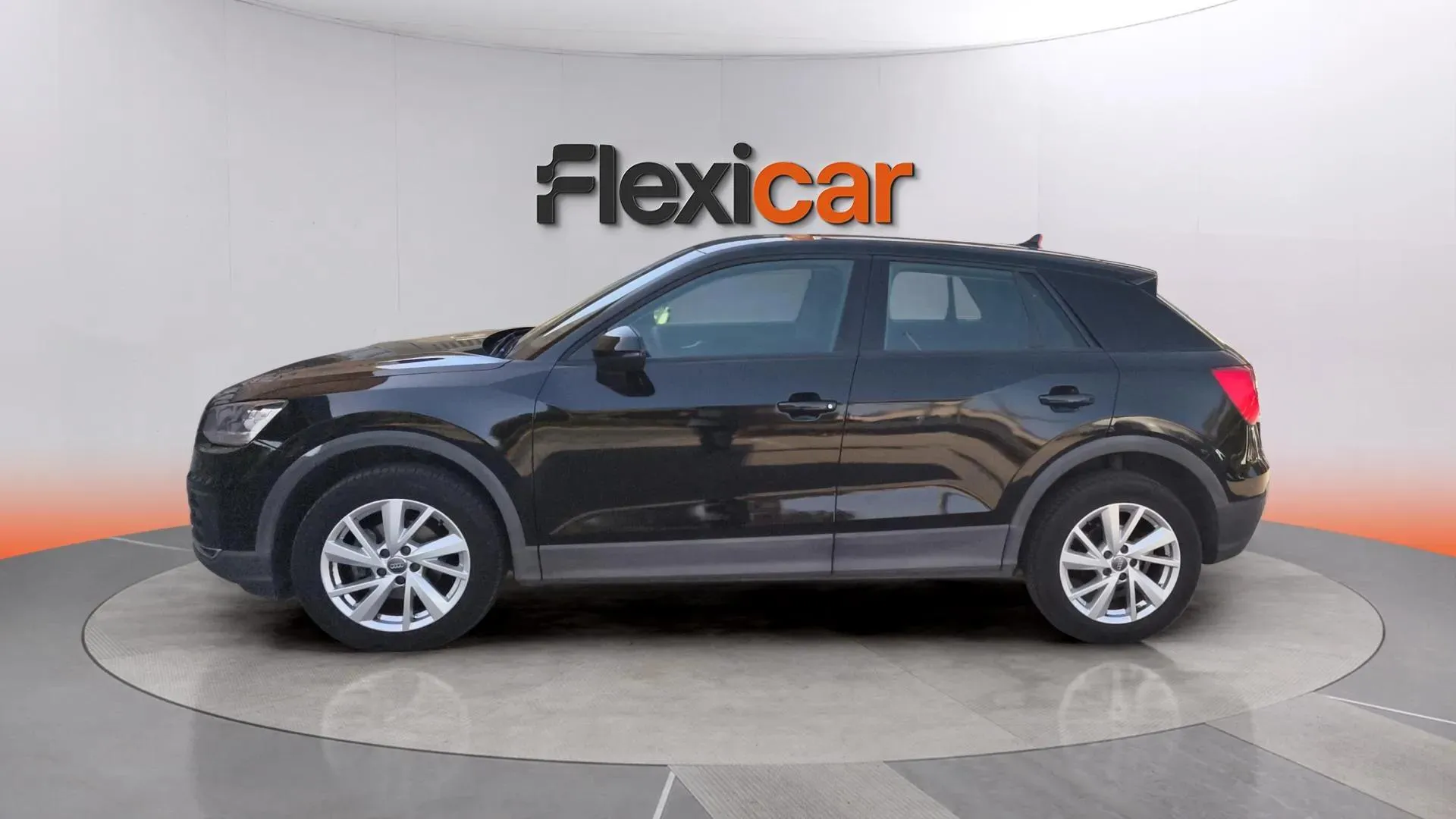 Audi Q2 Advanced 30 TFSI - foto 5
