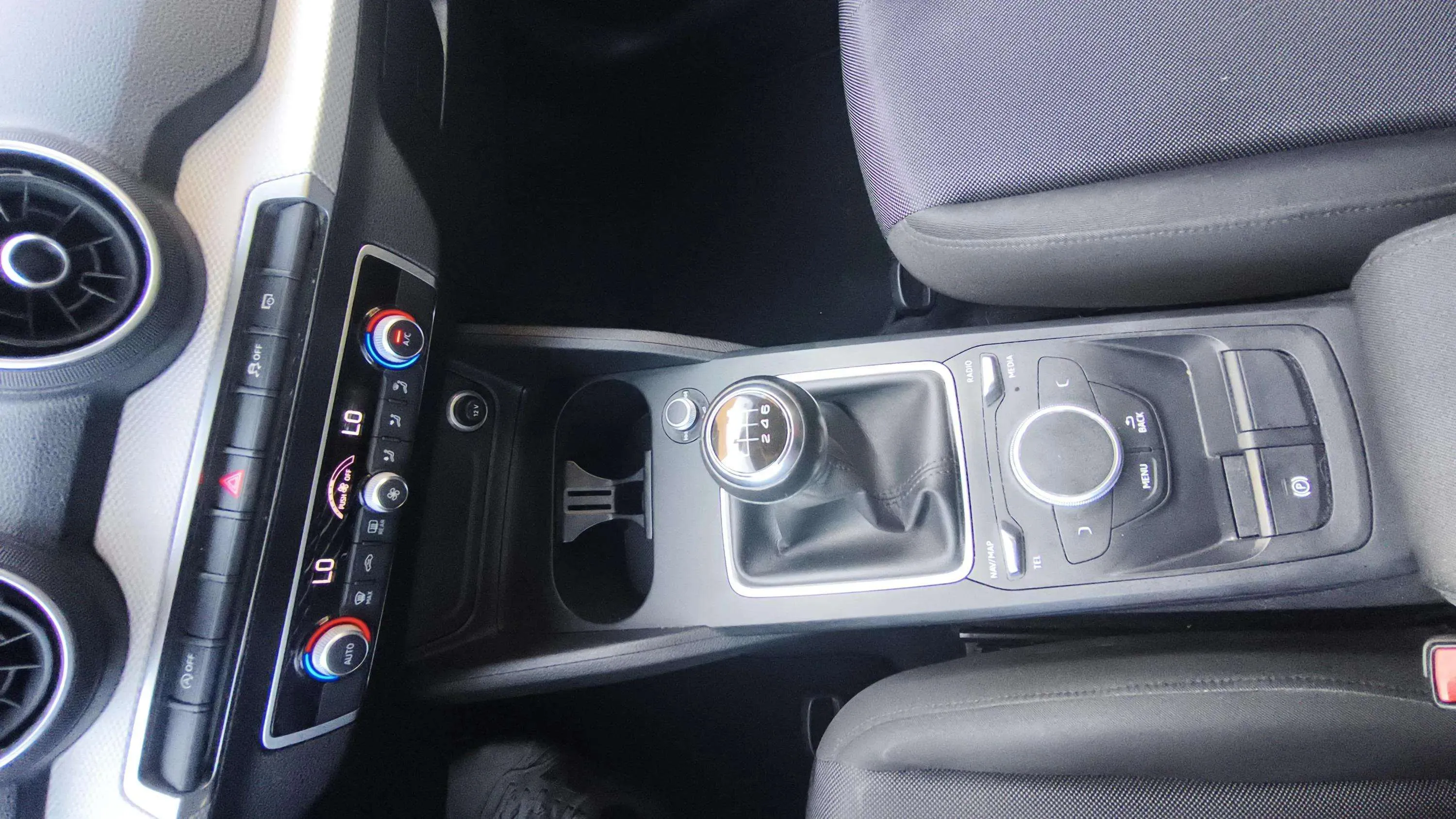 Audi Q2 Advanced 30 TFSI - foto 21