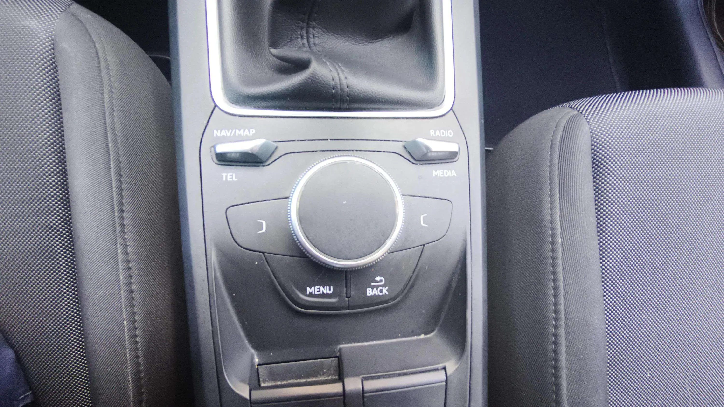 Audi Q2 Advanced 30 TFSI - foto 26