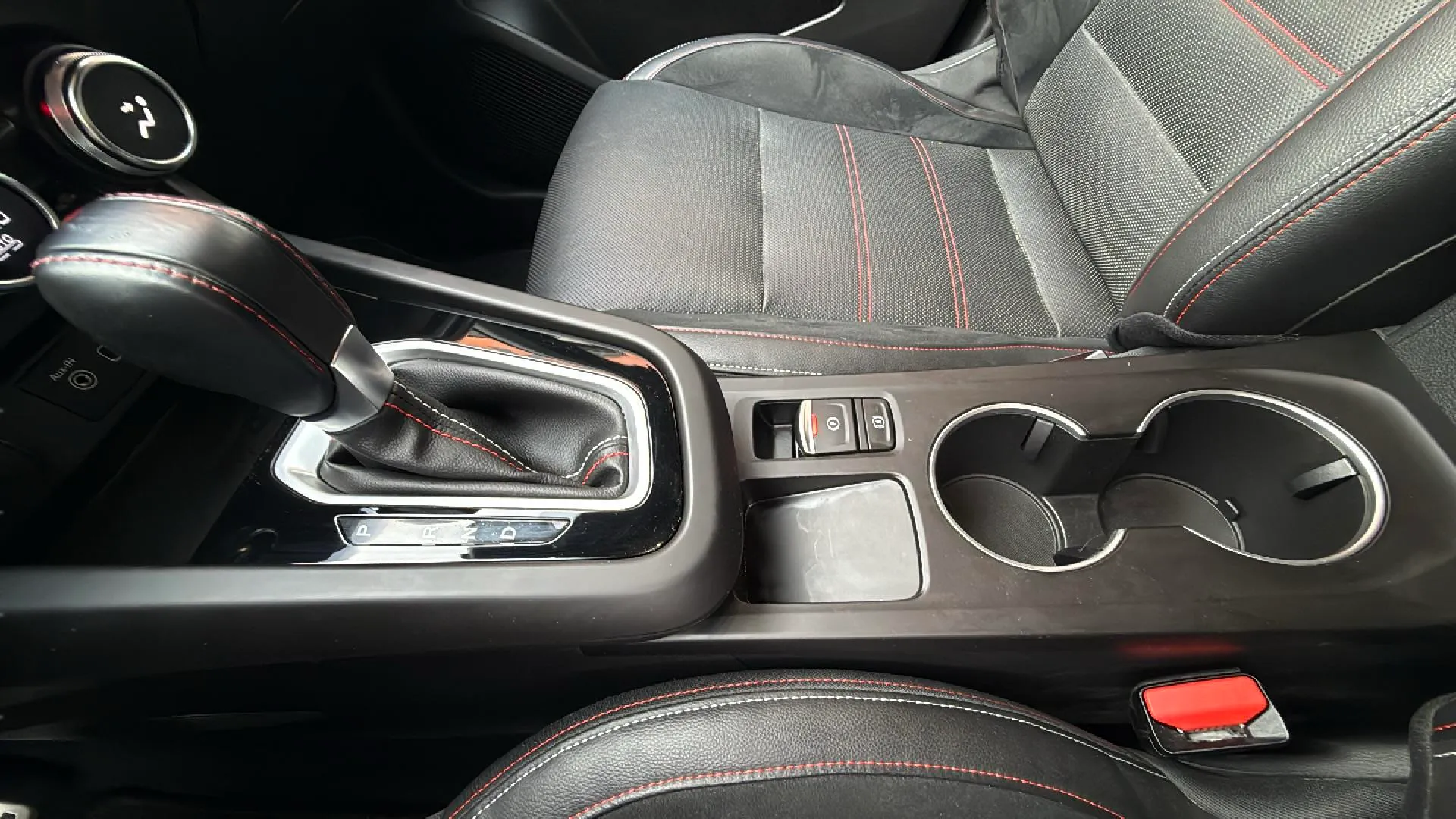 Renault Arkana RS Line TCe EDC mild hybrid - foto 15