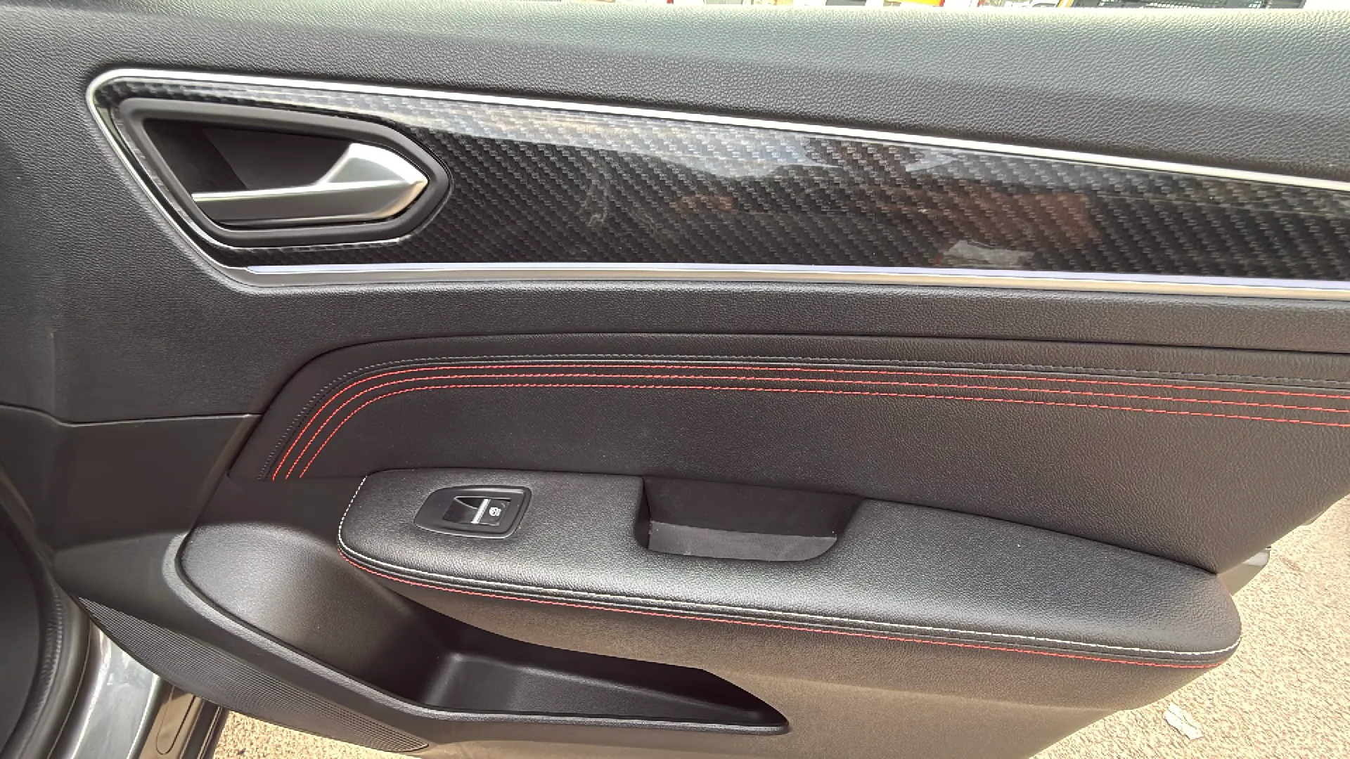 Renault Arkana RS Line TCe EDC mild hybrid - foto 18