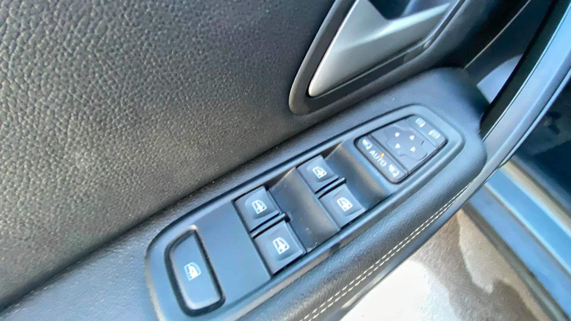 Dacia Duster Journey Go TCe 4x2 EDC - foto 18