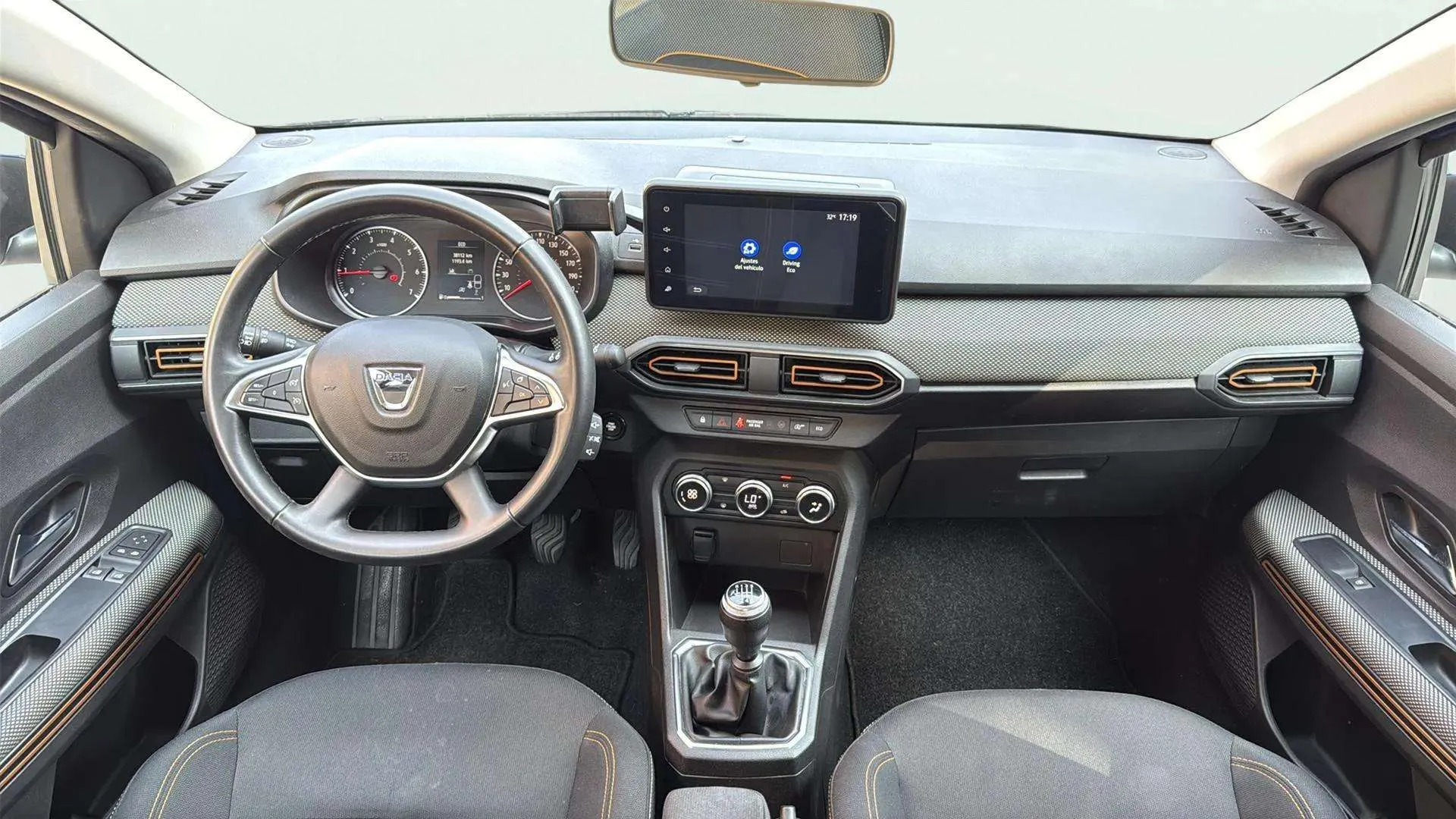 Dacia Sandero Stepway Comfort TCe - foto 14