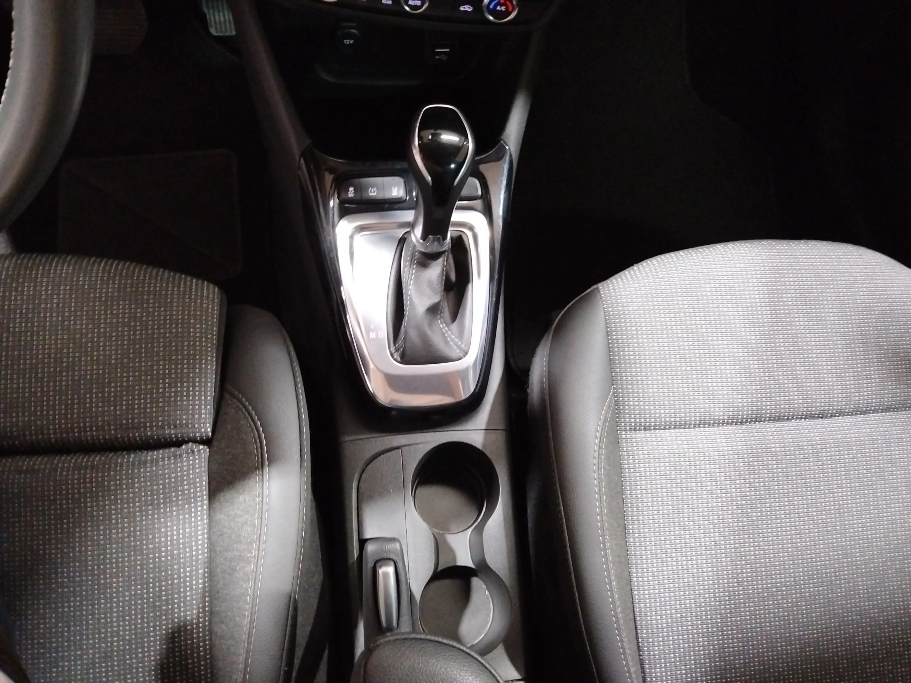 Opel Crossland 1.2 Elegance Pack - foto 19
