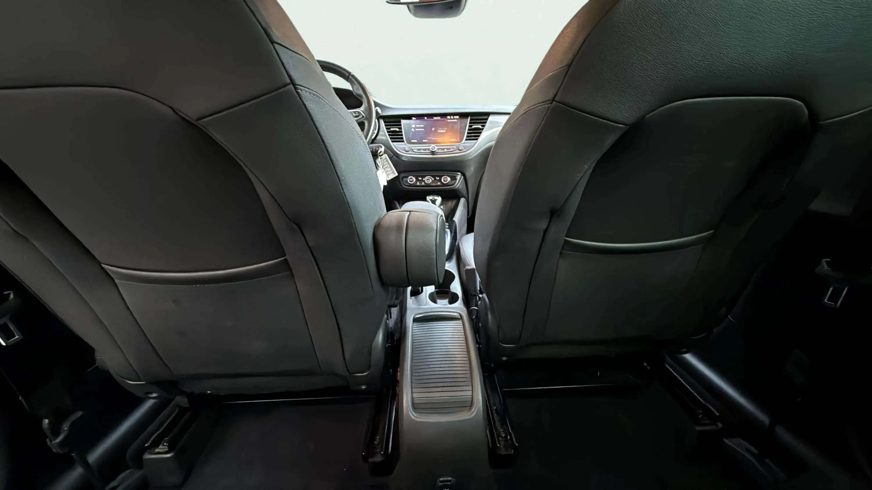 Opel Crossland 1.2 Elegance Pack AT6 - foto 18