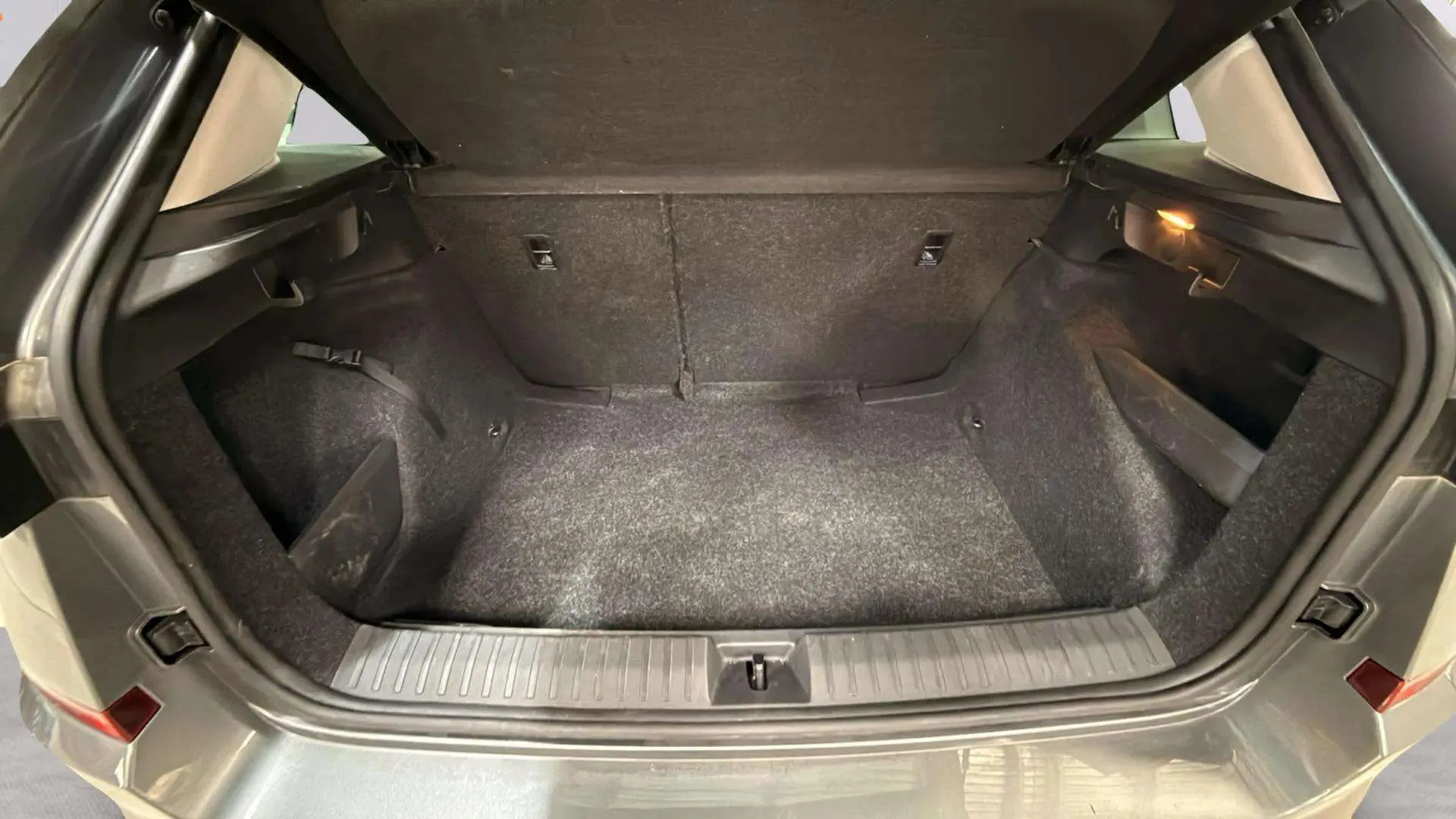 Škoda Kamiq 1.0 TSI Ambition - foto 24