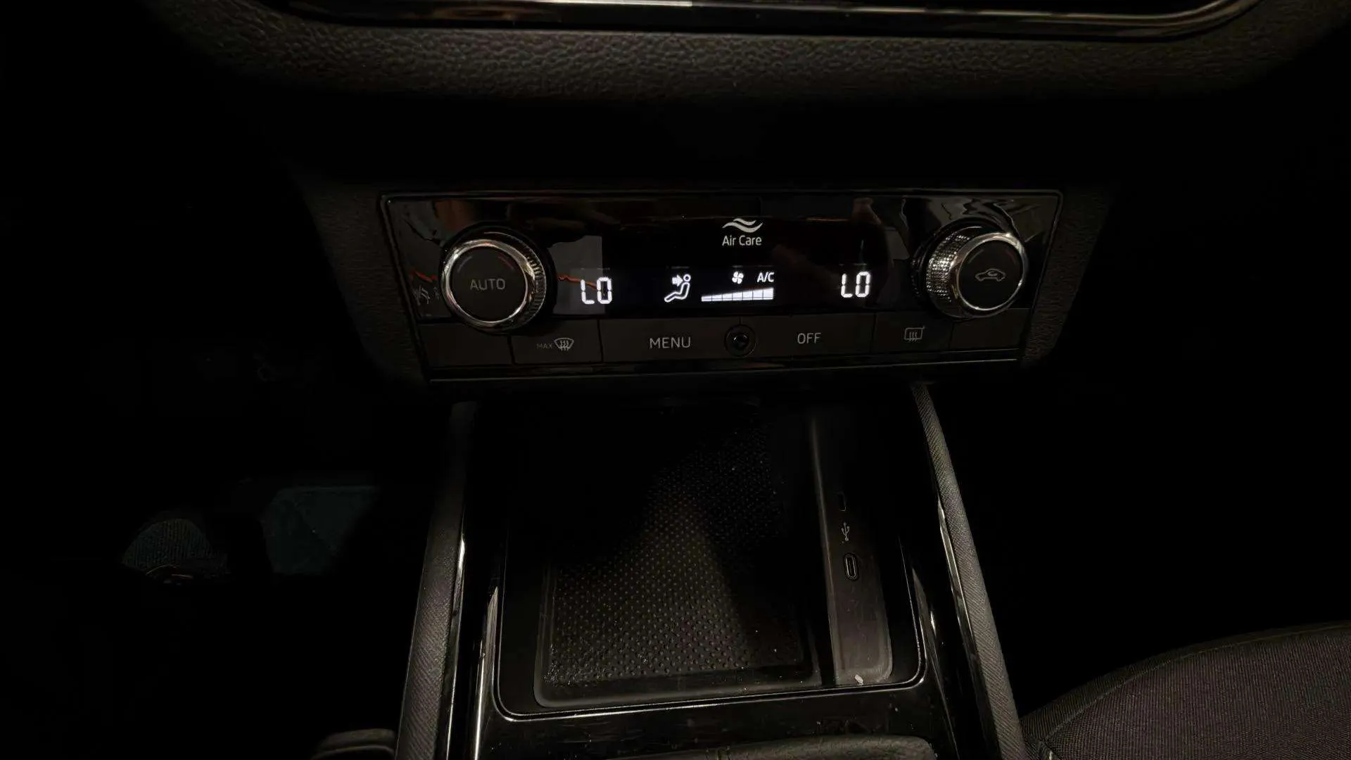 Škoda Kamiq 1.0 TSI Ambition - foto 15