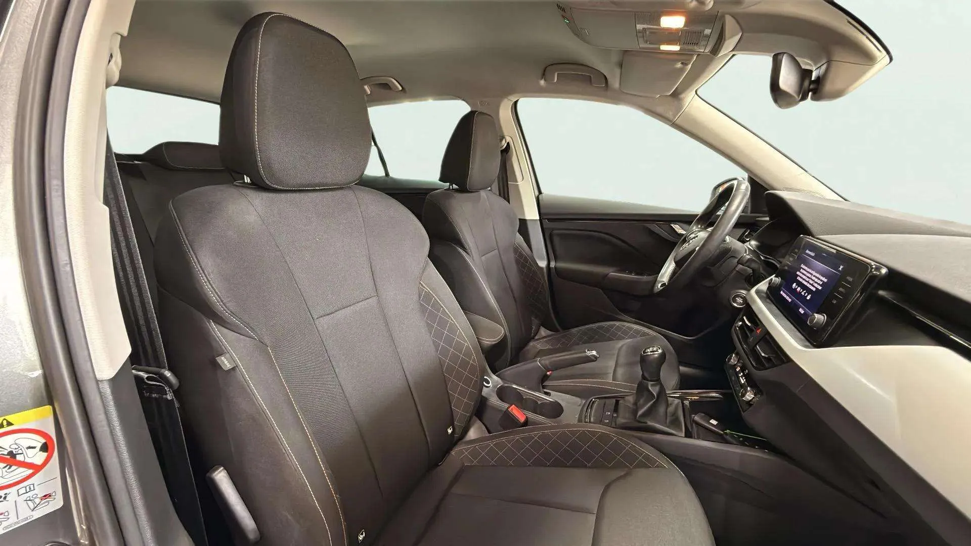 Škoda Kamiq 1.0 TSI Ambition - foto 9
