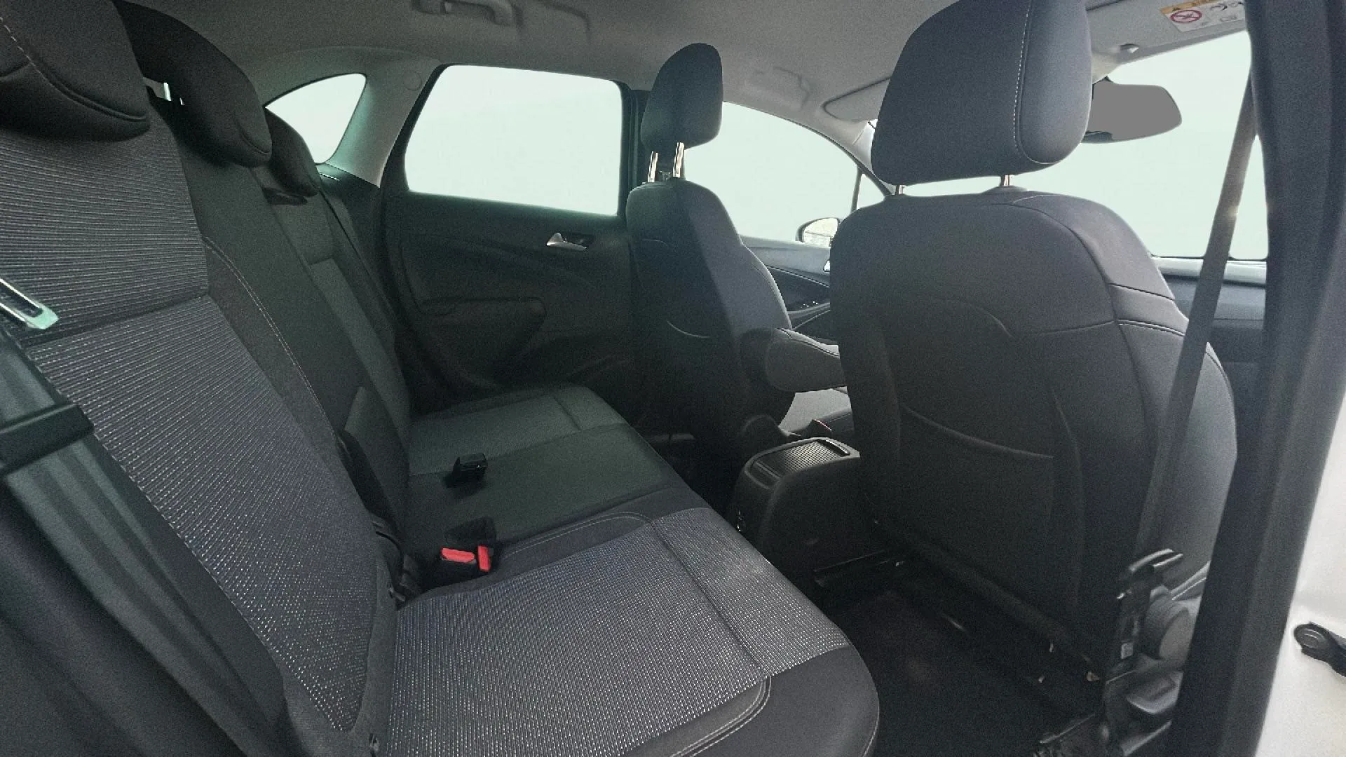Opel Crossland 1.2 Elegance Pack - foto 16