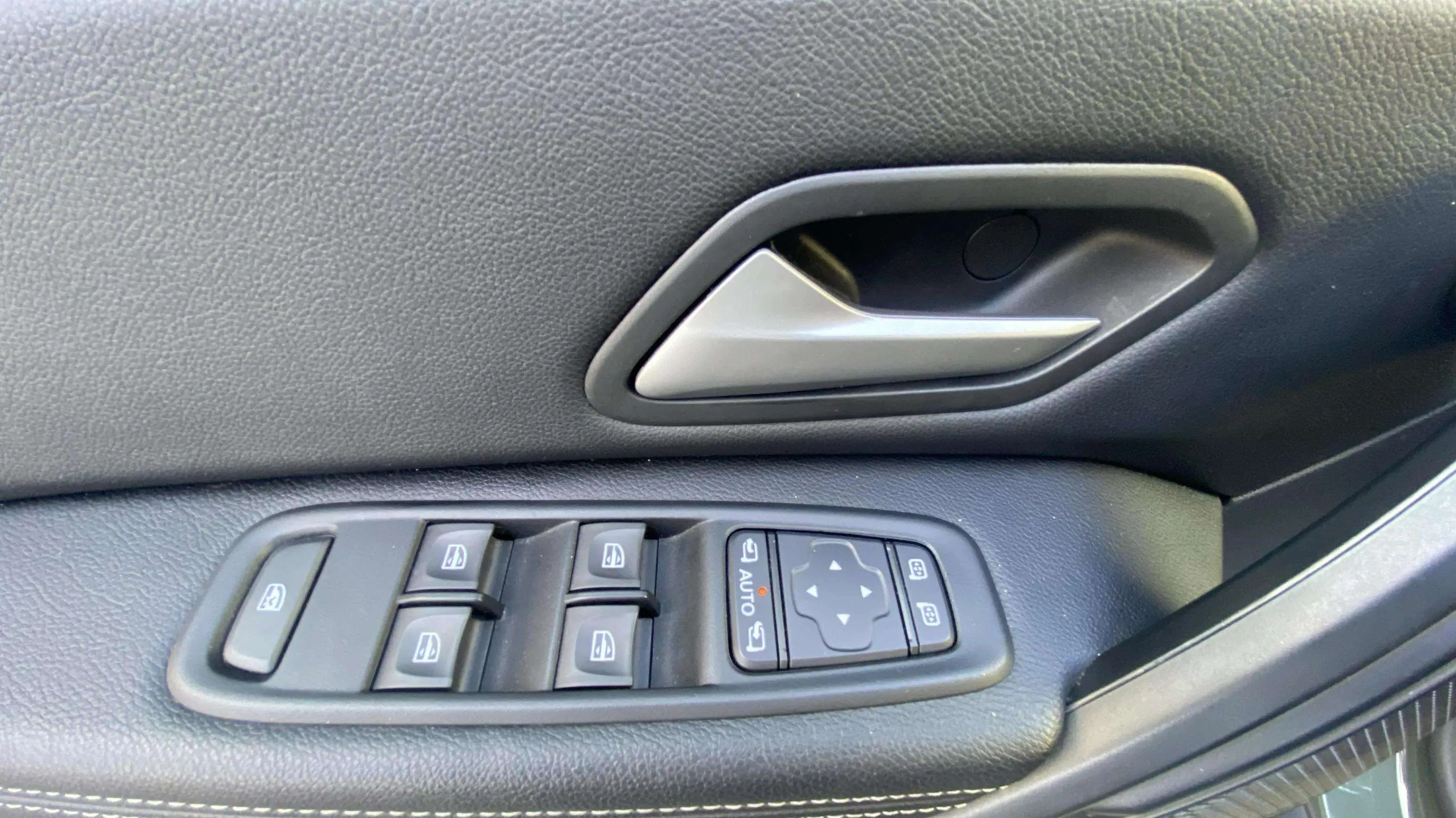 Dacia Duster Journey Go TCe 4x2 EDC - foto 18