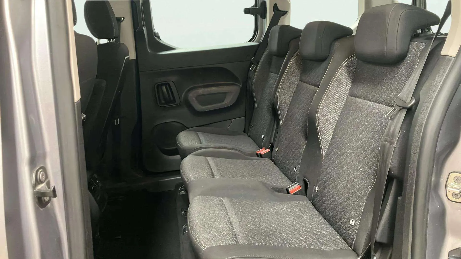 Peugeot Rifter Allure BlueHDi 100 - foto 12