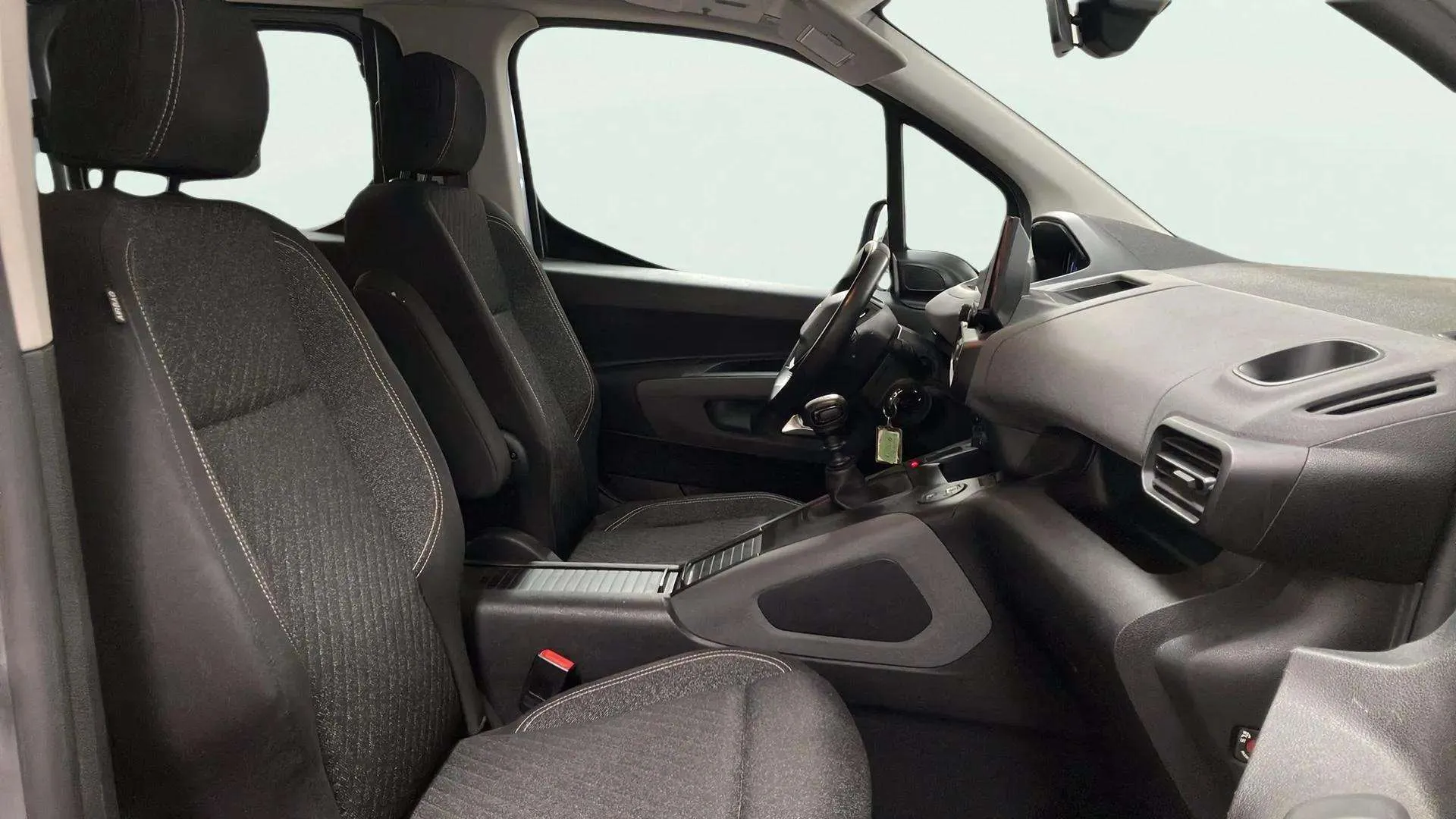 Peugeot Rifter Allure BlueHDi 100 - foto 14