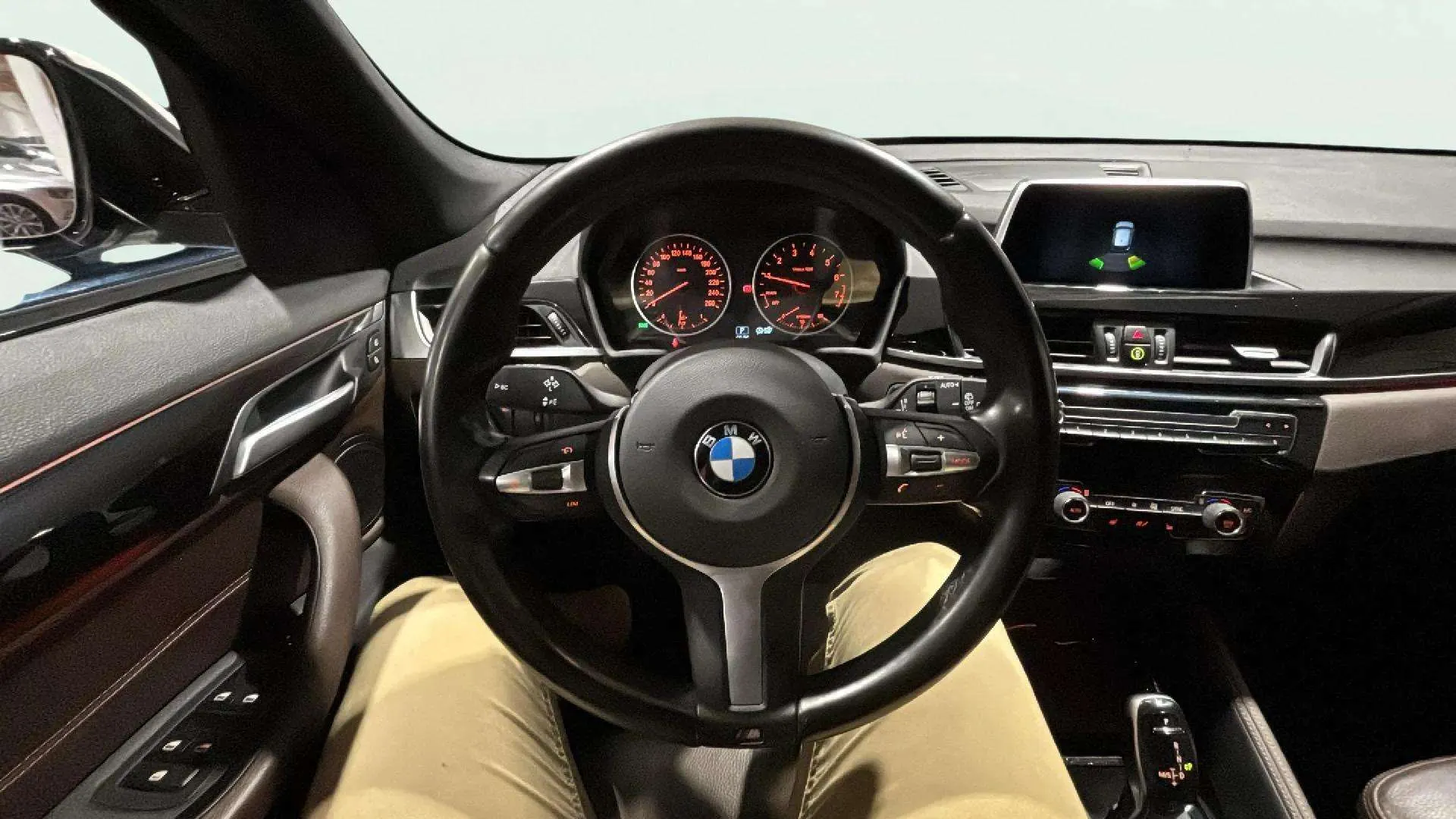 BMW X1 sDrive18i - foto 12