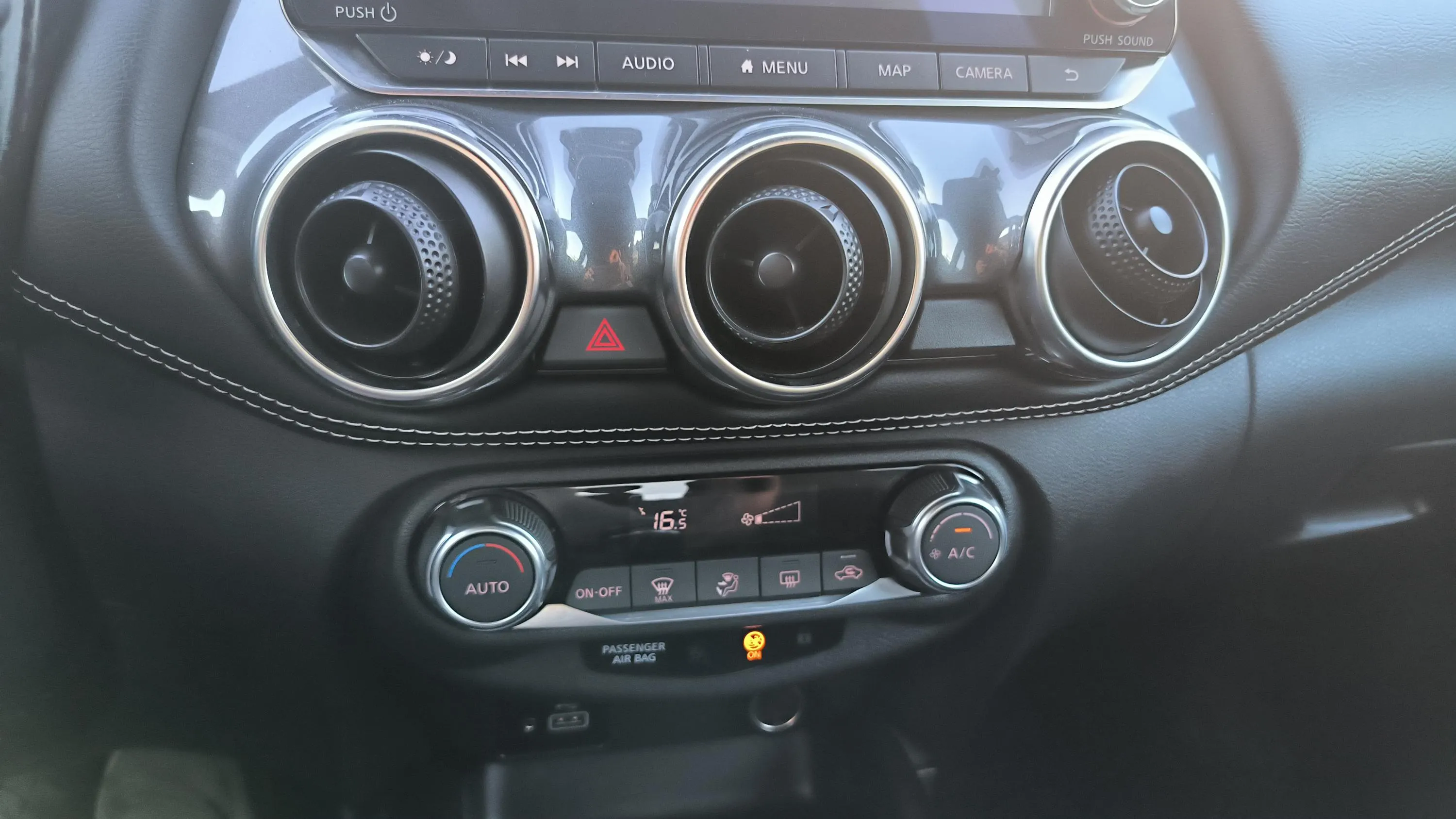 Nissan Juke DIG-T N-Connecta - foto 23