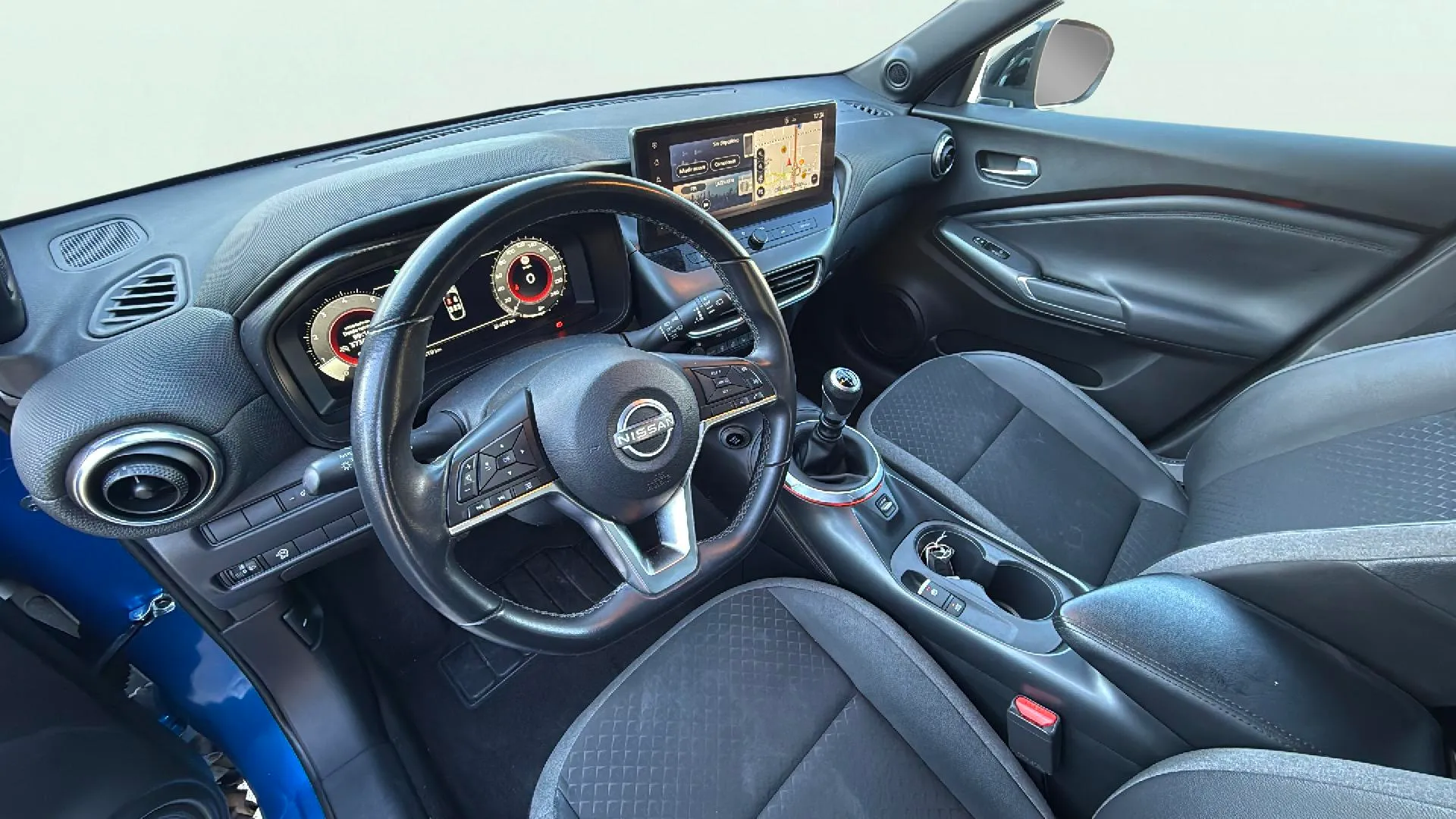 Nissan Juke DIG-T 6M/T N-Connecta - foto 13