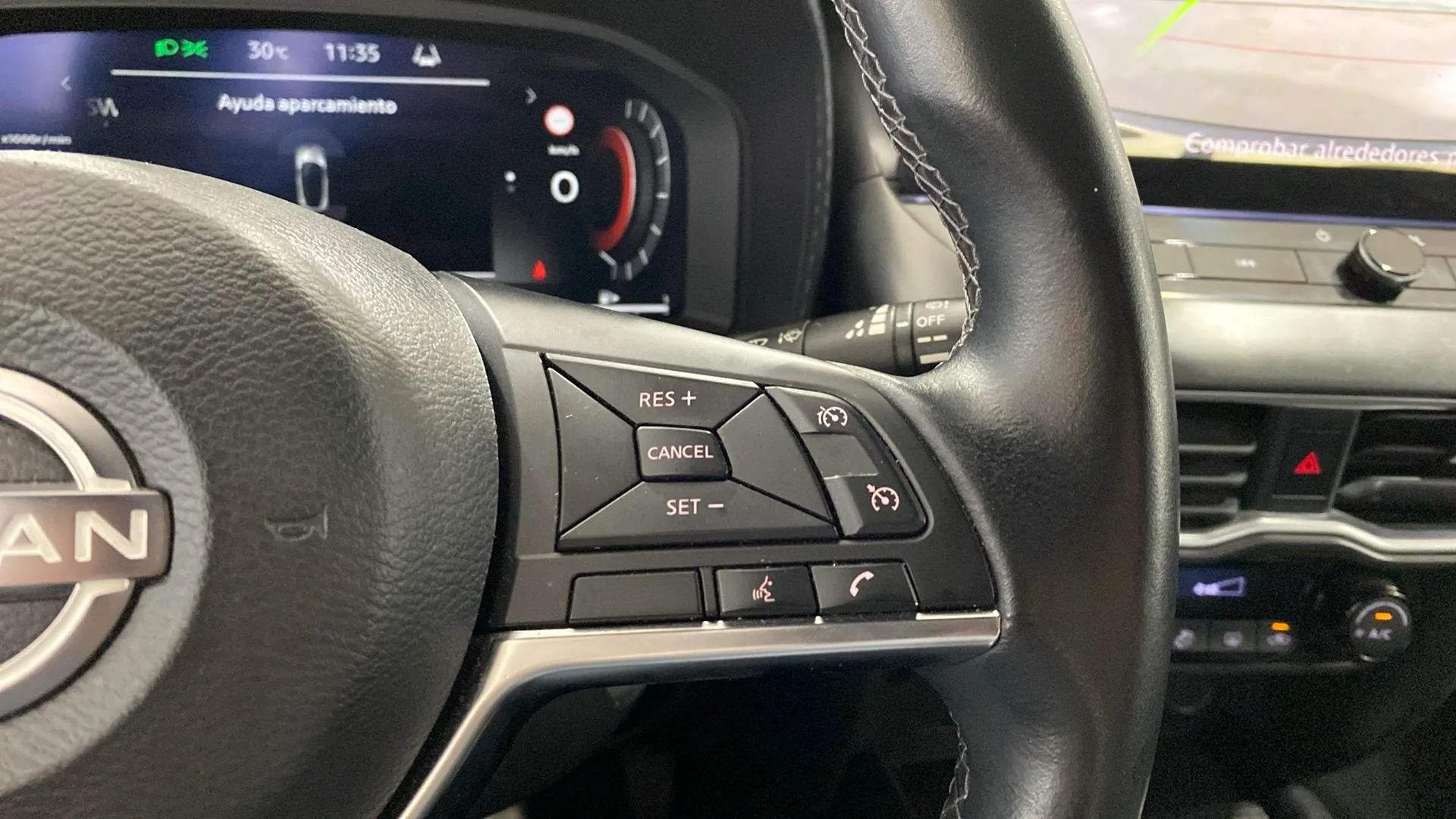 Nissan Juke DIG-T N-Connecta - foto 18