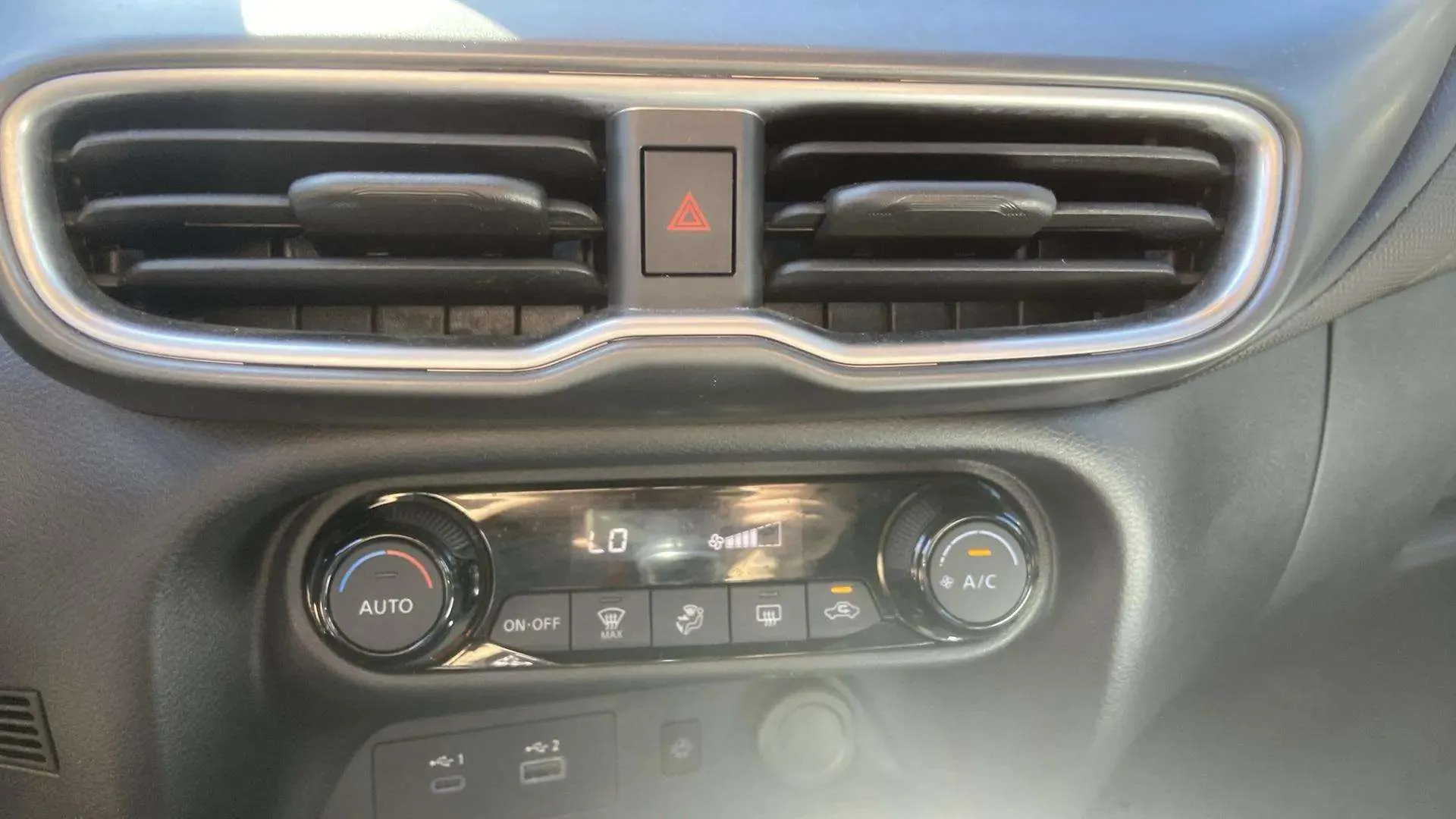 Nissan Juke DIG-T N-Connecta - foto 19