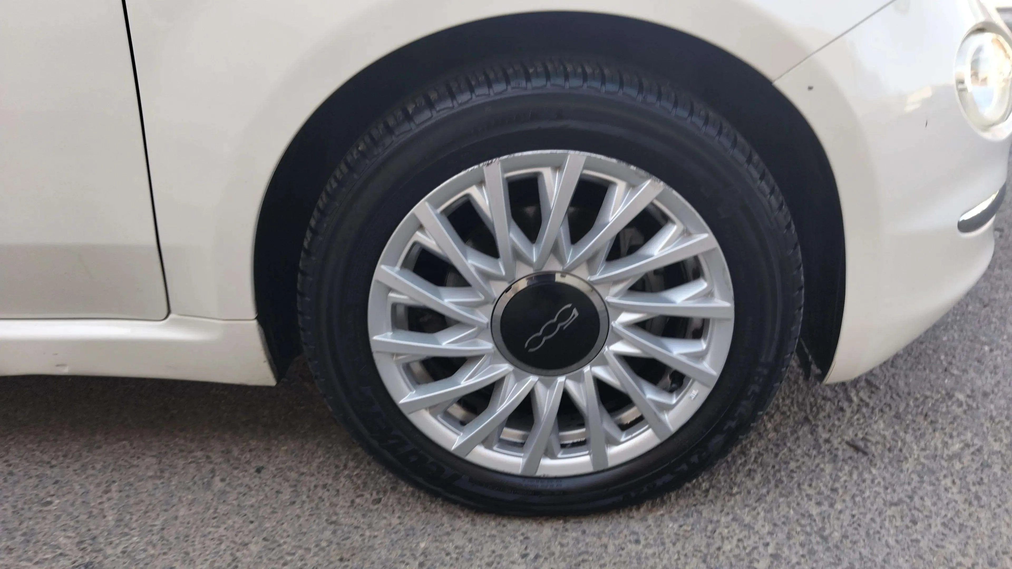 Fiat 500 Dolcevita 1.0 Hybrid - foto 22