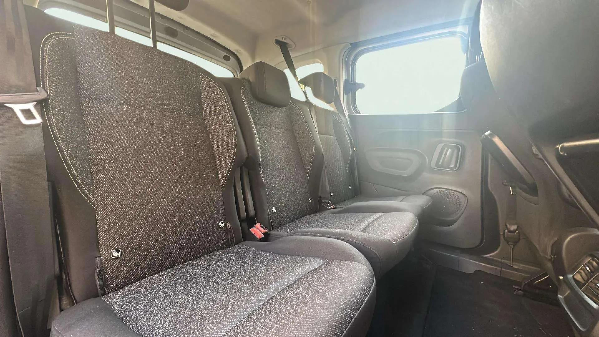 Peugeot Rifter Allure BlueHDi 100 Long - foto 17