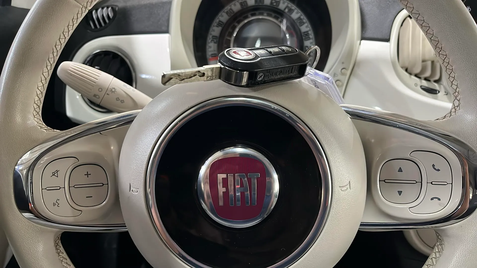 Fiat 500 Dolcevita 1.0 Hybrid - foto 22