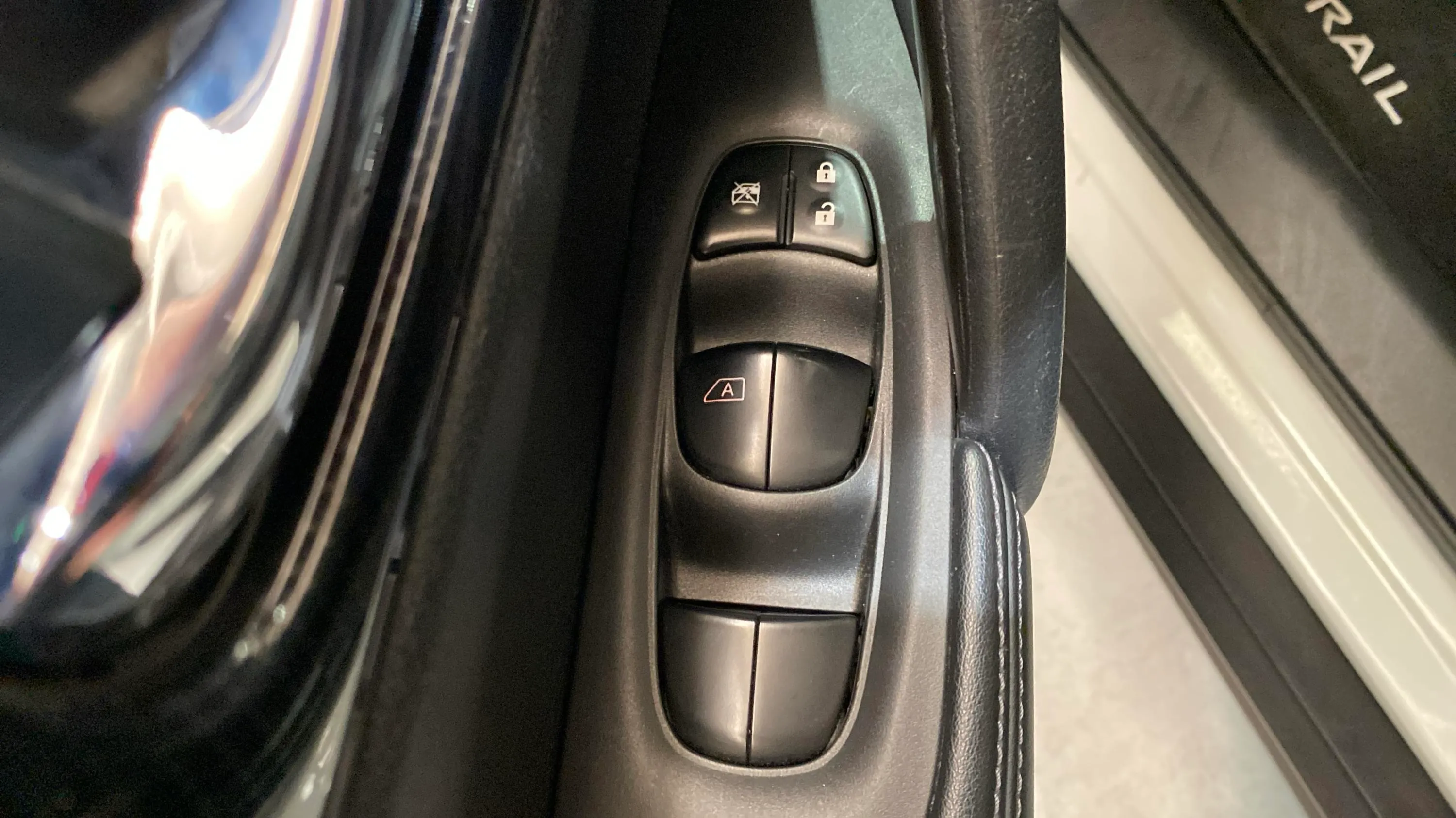 Nissan X-Trail DIG-T E6D DCT Tekna - foto 19