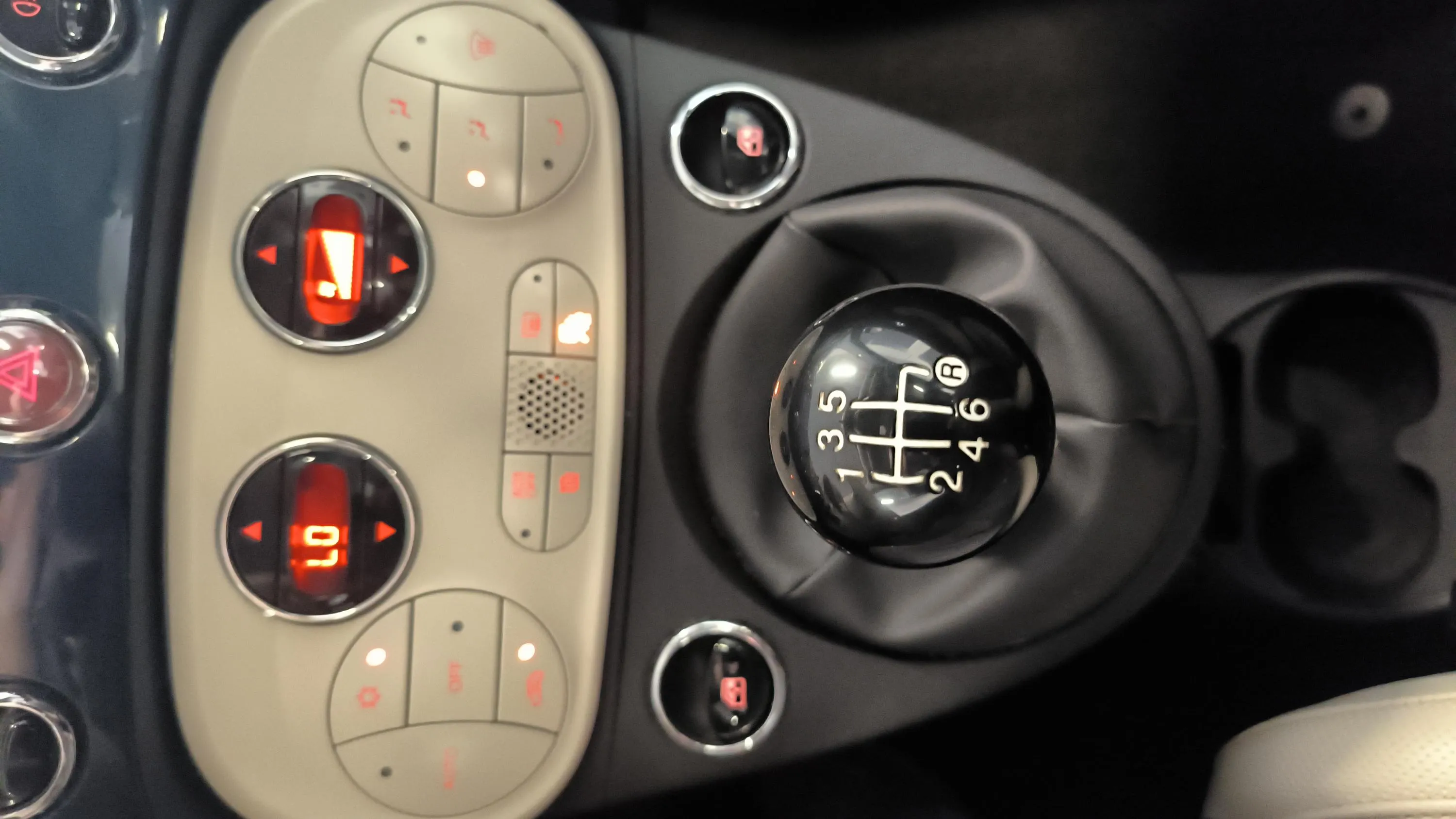 Fiat 500 Dolcevita 1.0 Hybrid - foto 22