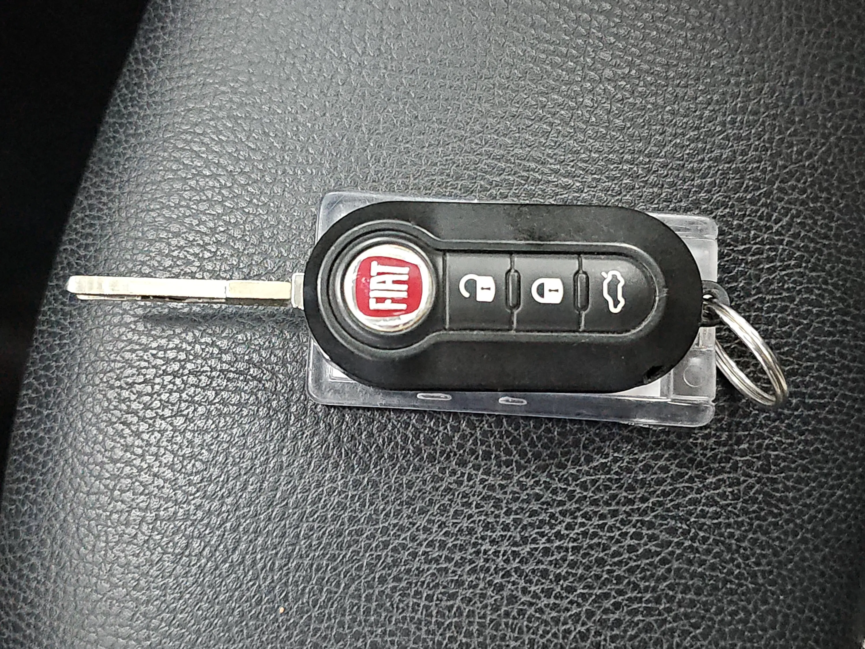 Fiat 500 Dolcevita 1.0 Hybrid - foto 21