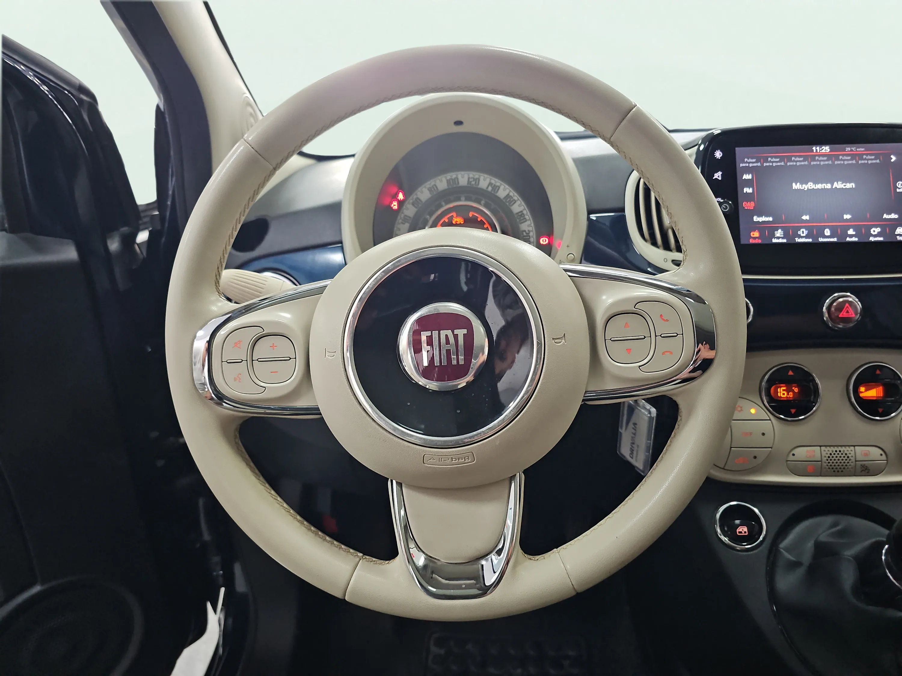 Fiat 500 Dolcevita 1.0 Hybrid - foto 12