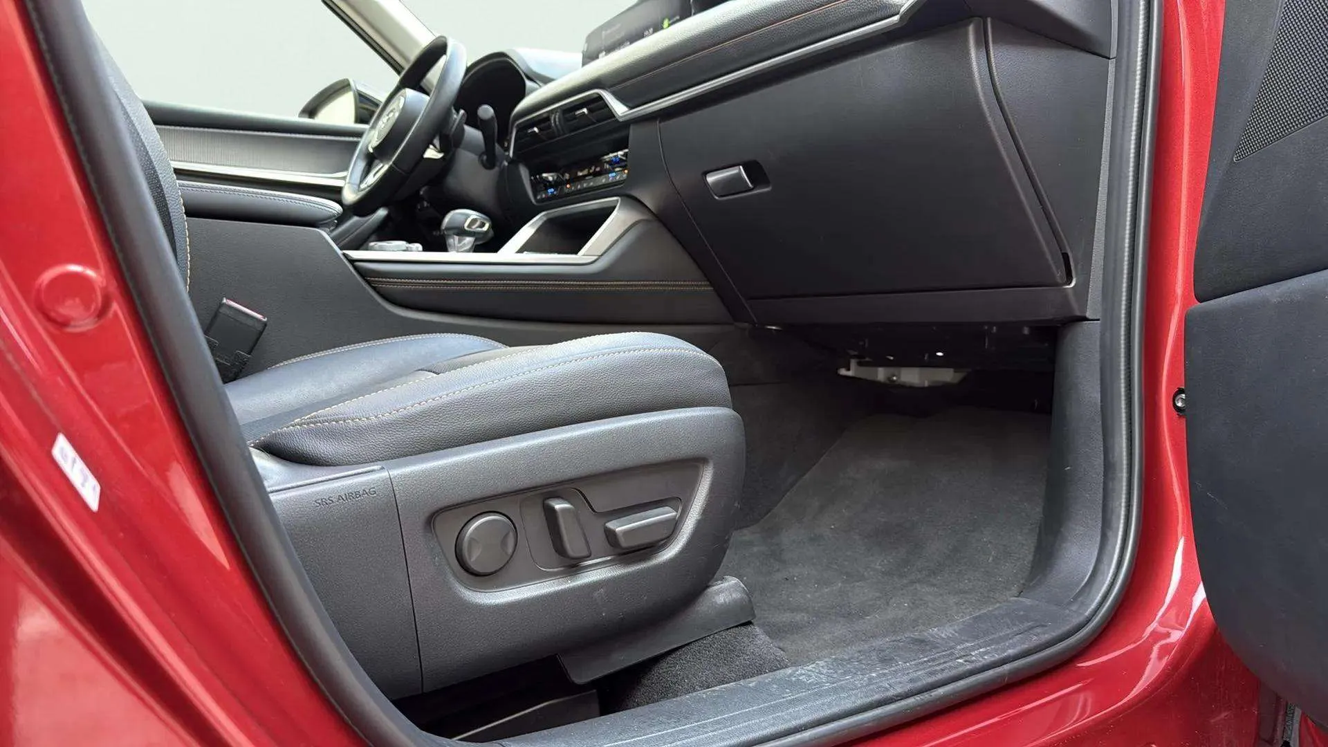 Mazda CX-60 e-Skyactiv D MHEV 8AT Homura Com-P - foto 27