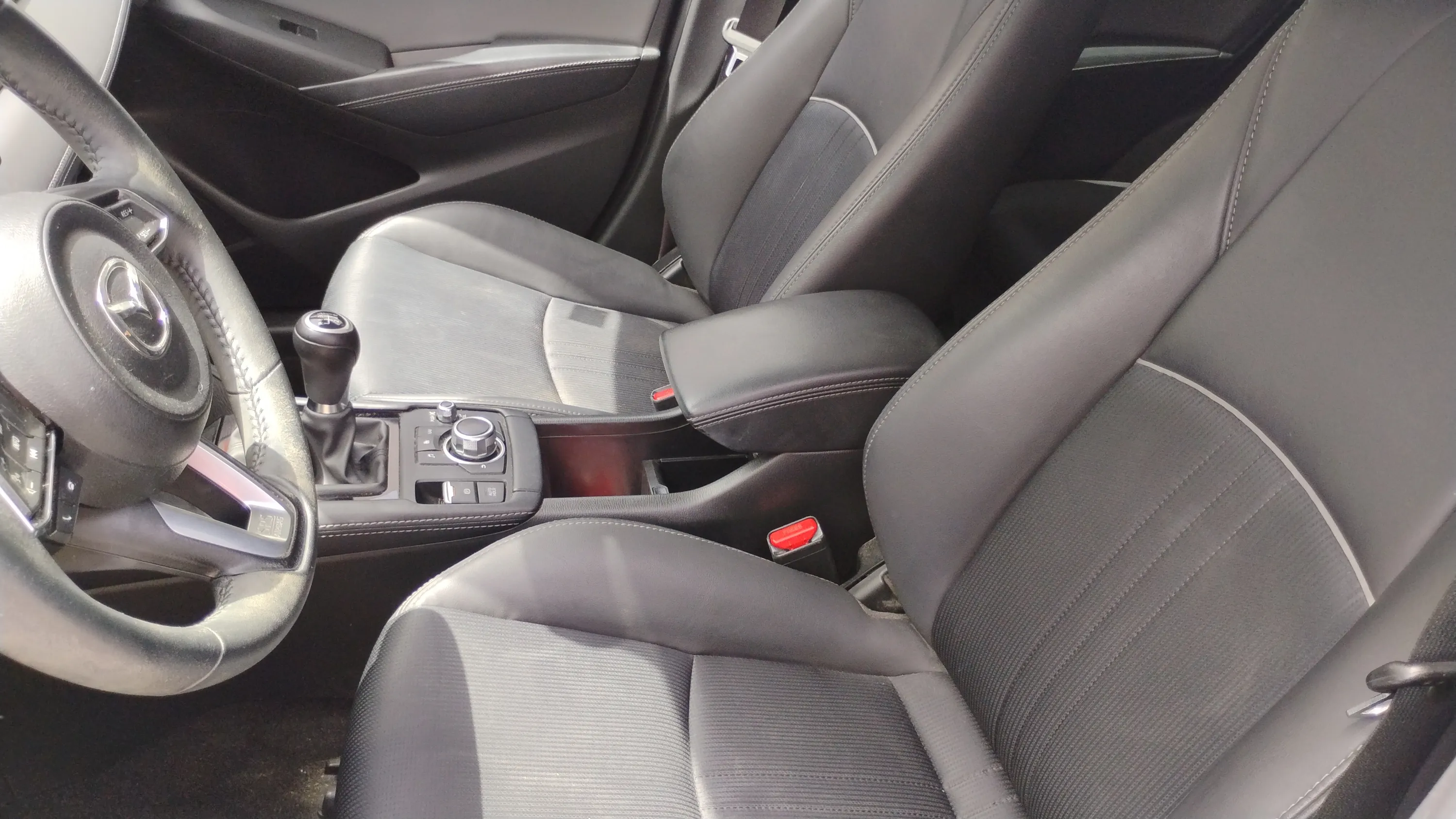 Mazda CX-3 2.0 G 2WD Evolution - foto 12