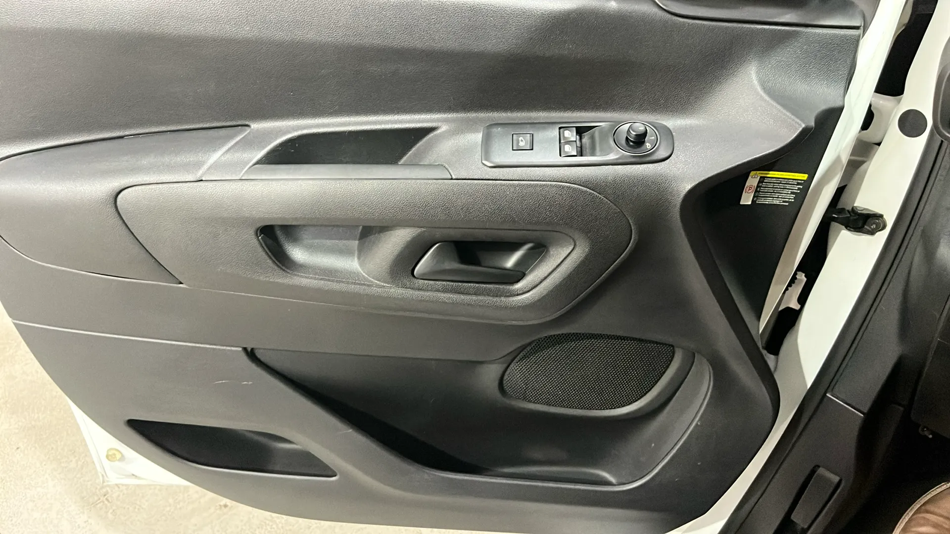 Peugeot Partner Pro Standard 600kg BlueHDi - foto 13