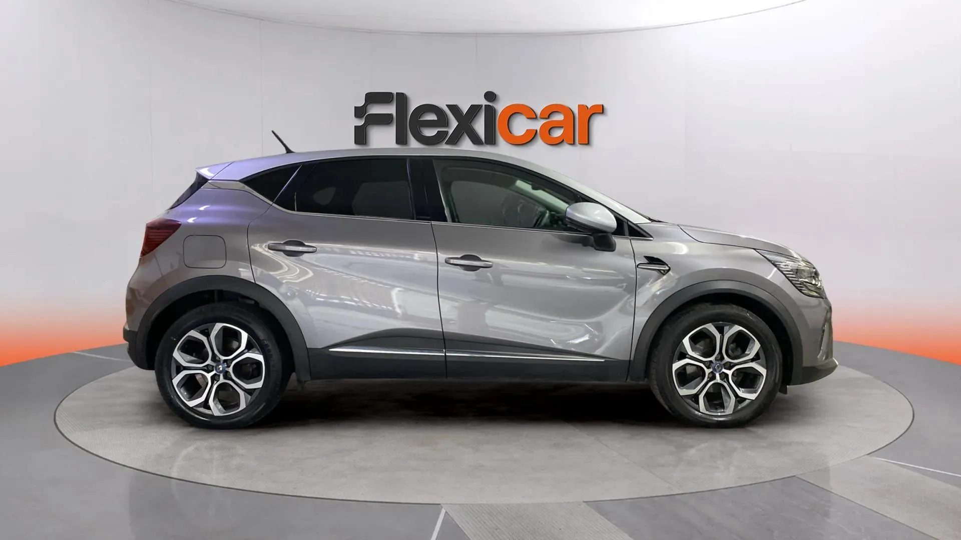 Renault Captur Intens E-Tech híbrido enchufable - foto 5