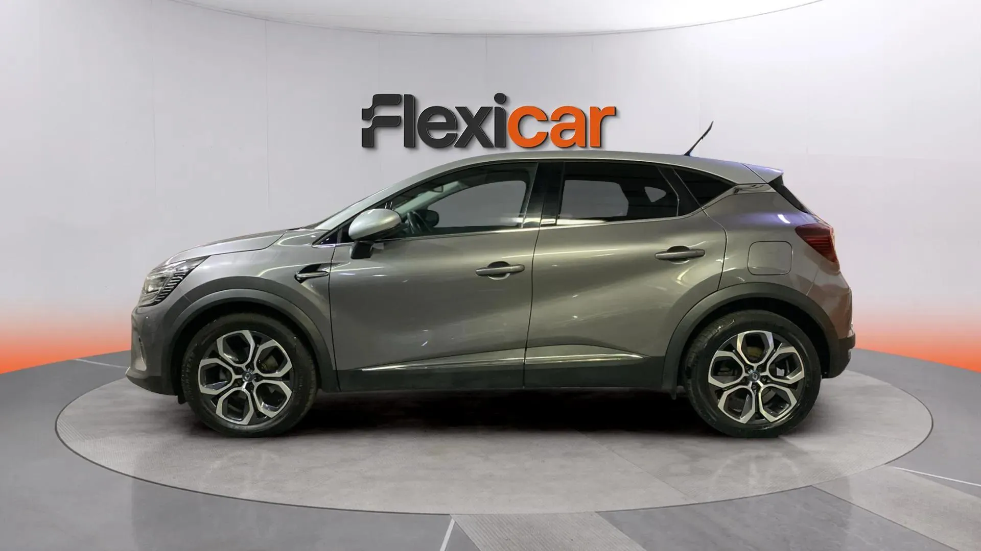Renault Captur Intens E-Tech híbrido enchufable - foto 3