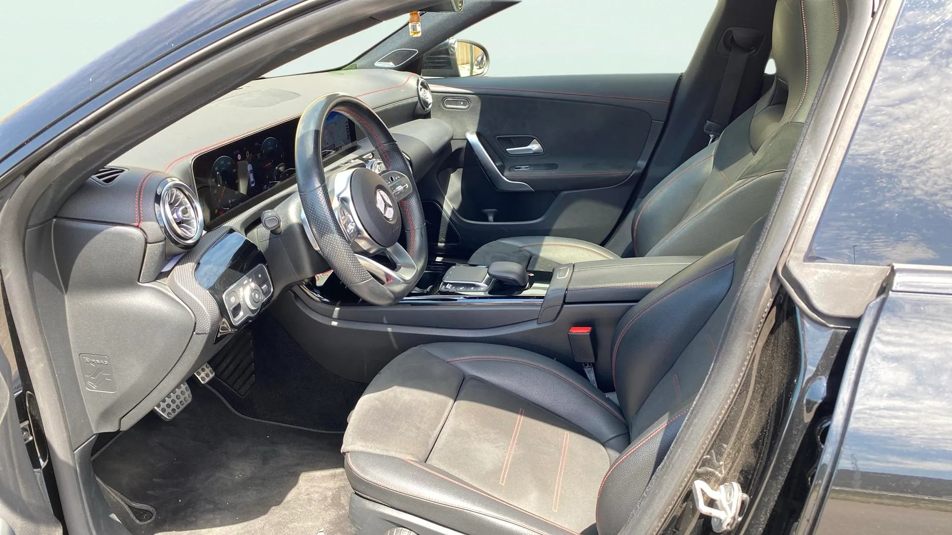 Mercedes-Benz CLA 200 D DCT - foto 10