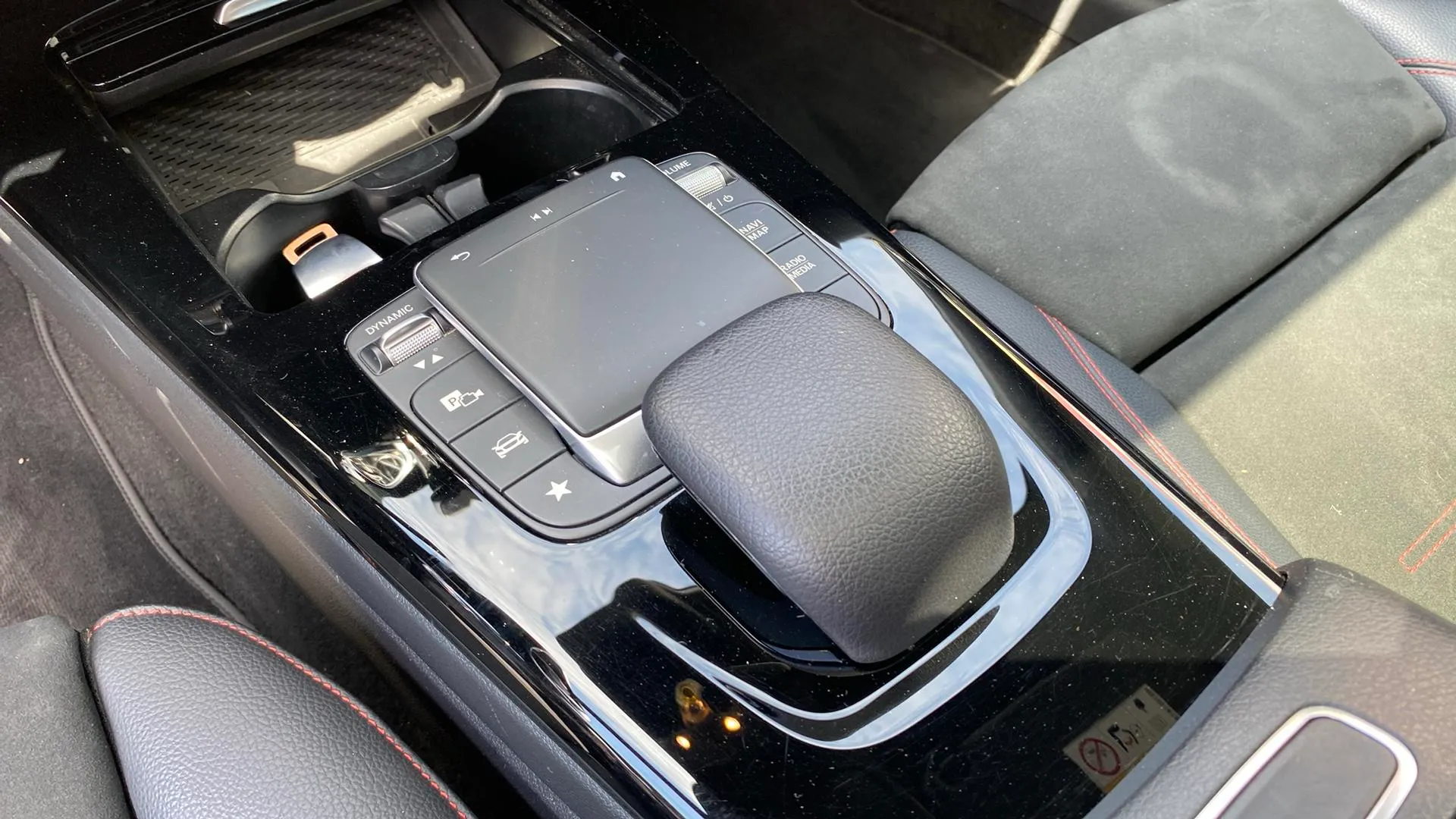 Mercedes-Benz CLA 200 D DCT - foto 19