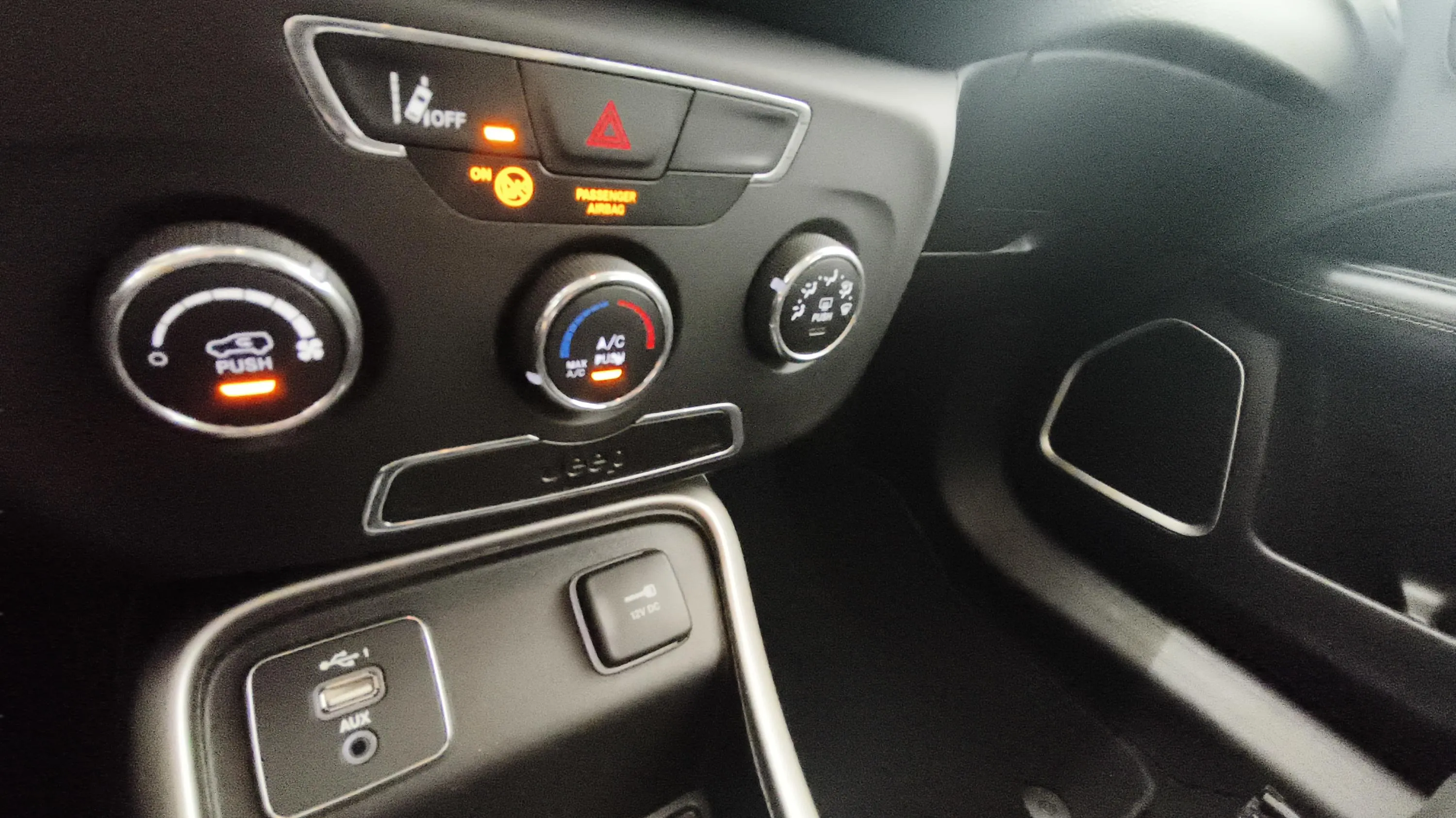Jeep Compass 1.3 Gse T4 Sport FWD - foto 17