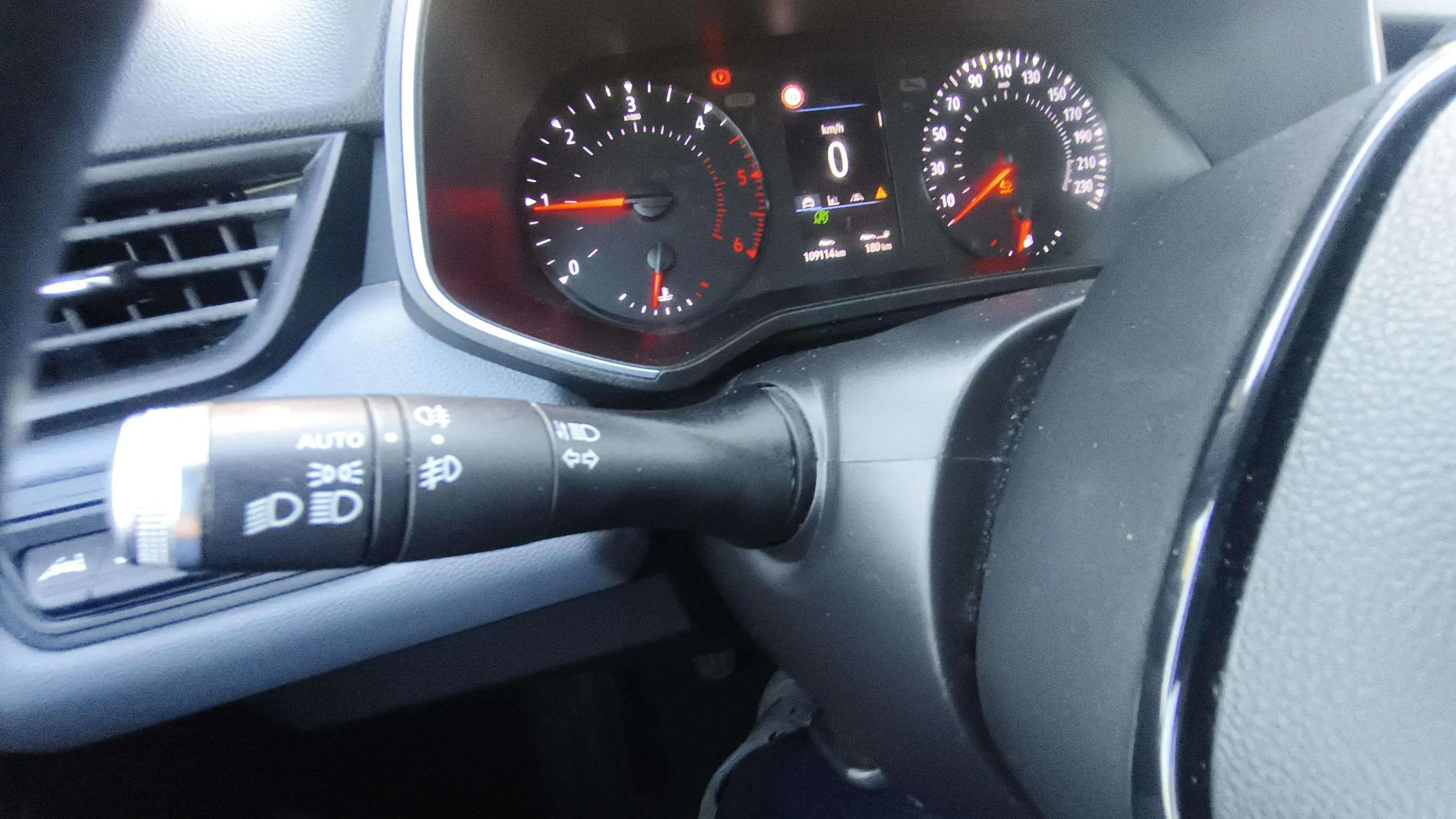 Renault Clio Business Blue dCi - foto 24