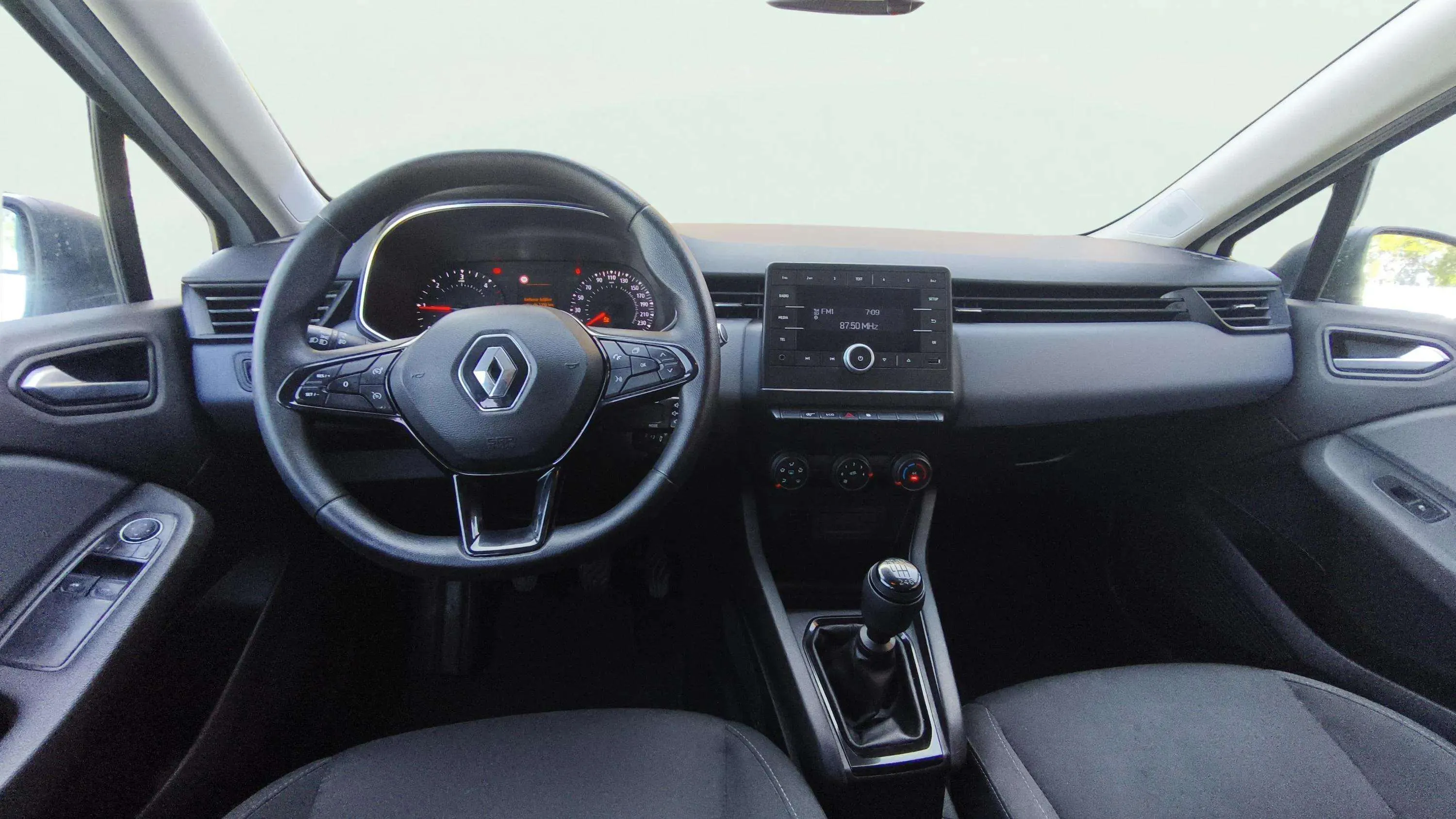 Renault Clio Business Blue dCi - foto 14