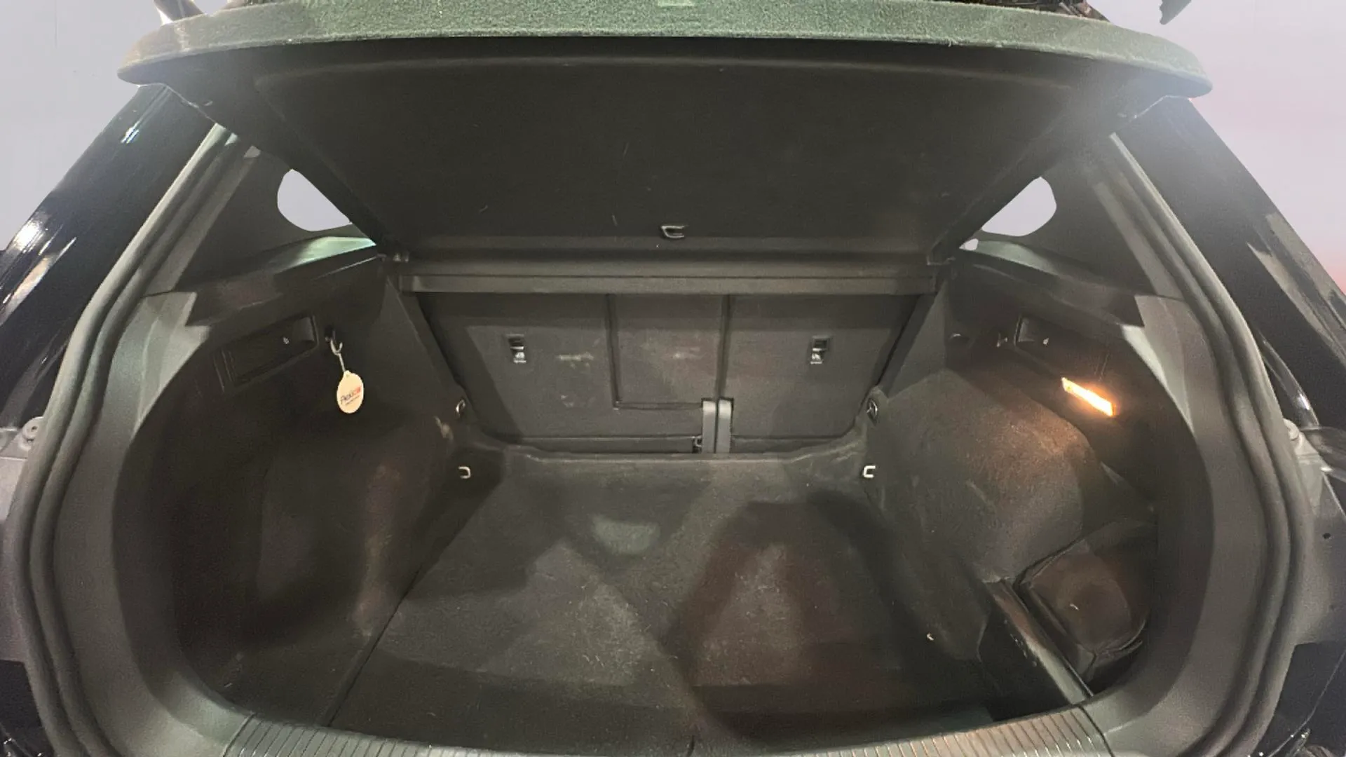 Volkswagen Tiguan R-Line 2.0 TDI DSG - foto 15