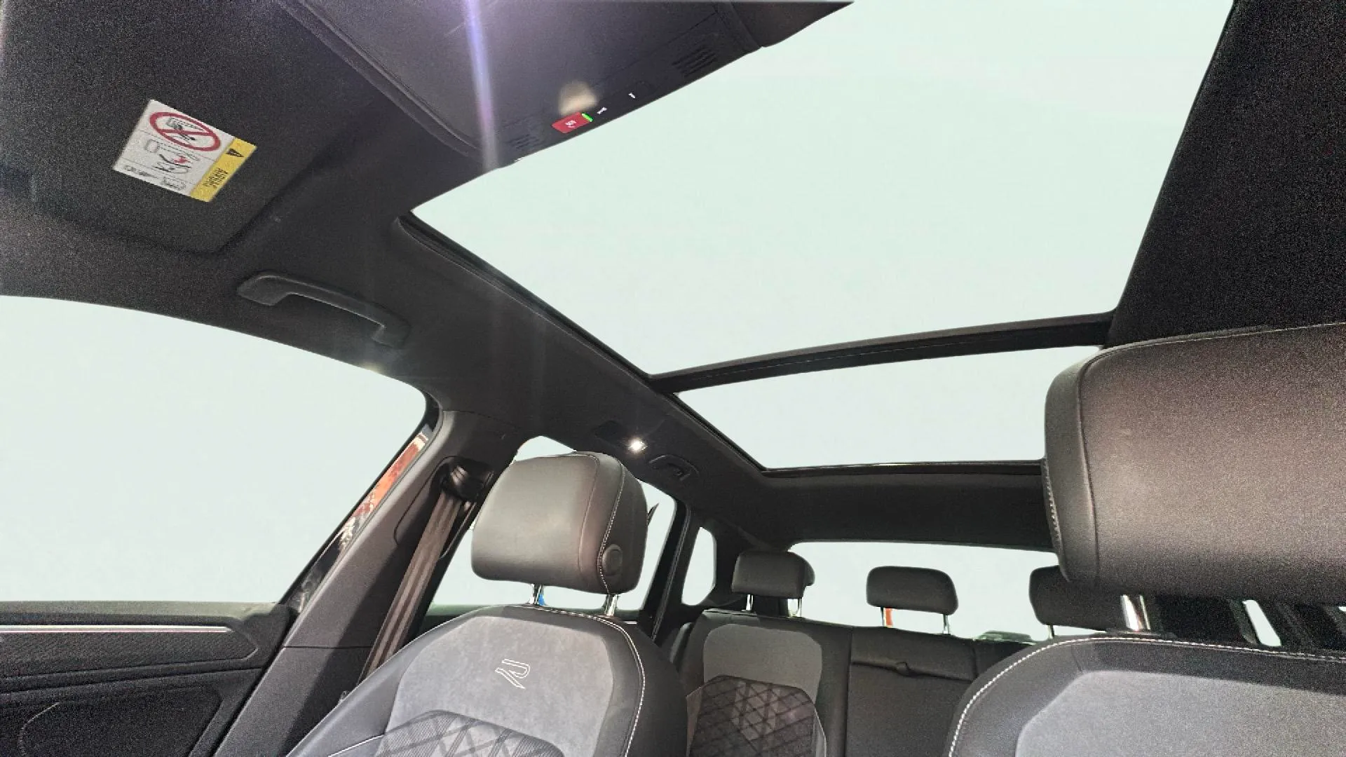 Volkswagen Tiguan R-Line 2.0 TDI DSG - foto 27