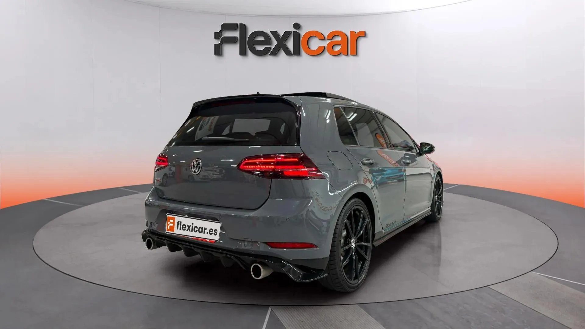 Volkswagen Golf GTI TCR 2.0 TSI DSG - foto 7
