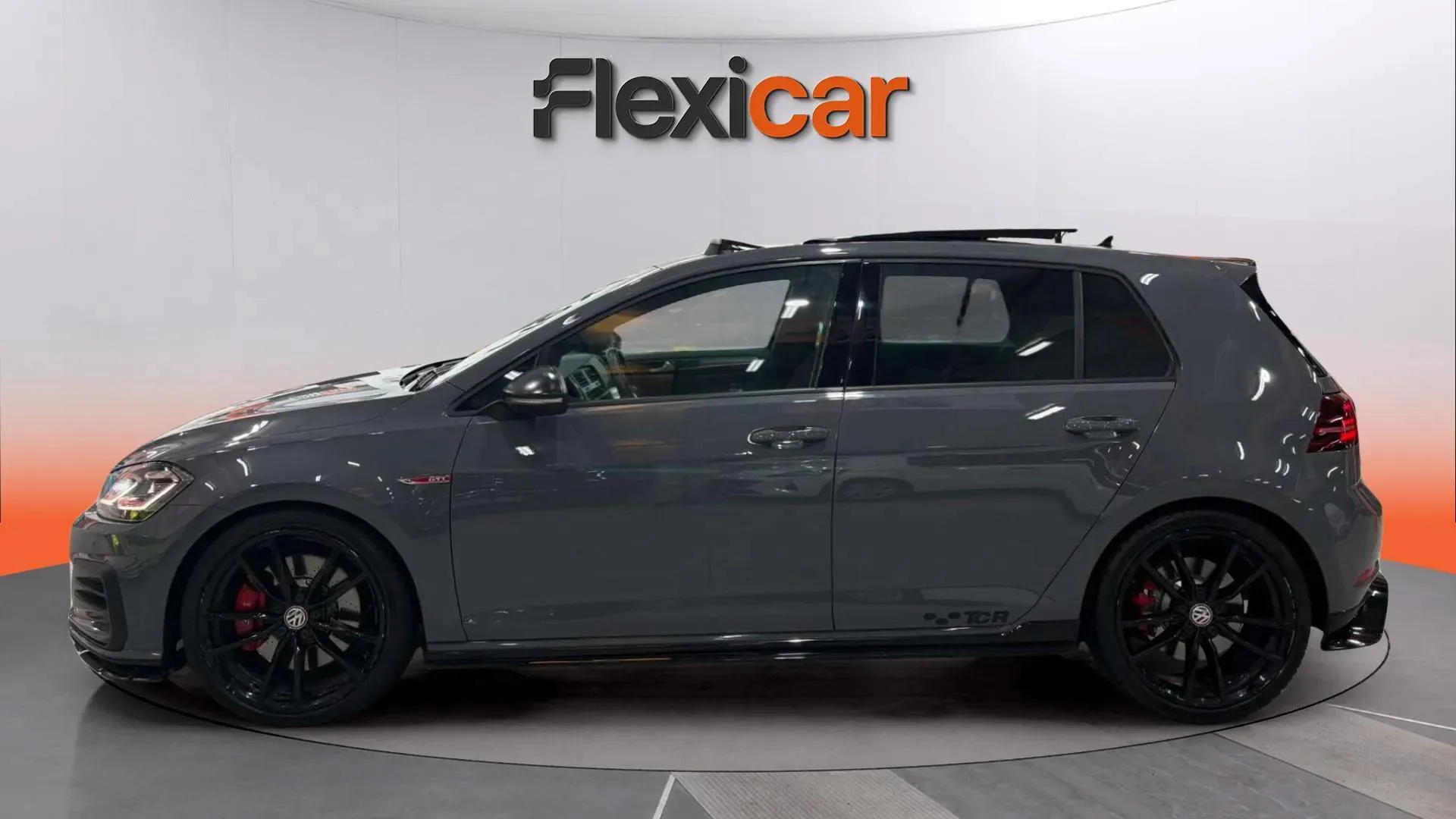 Volkswagen Golf GTI TCR 2.0 TSI DSG - foto 4