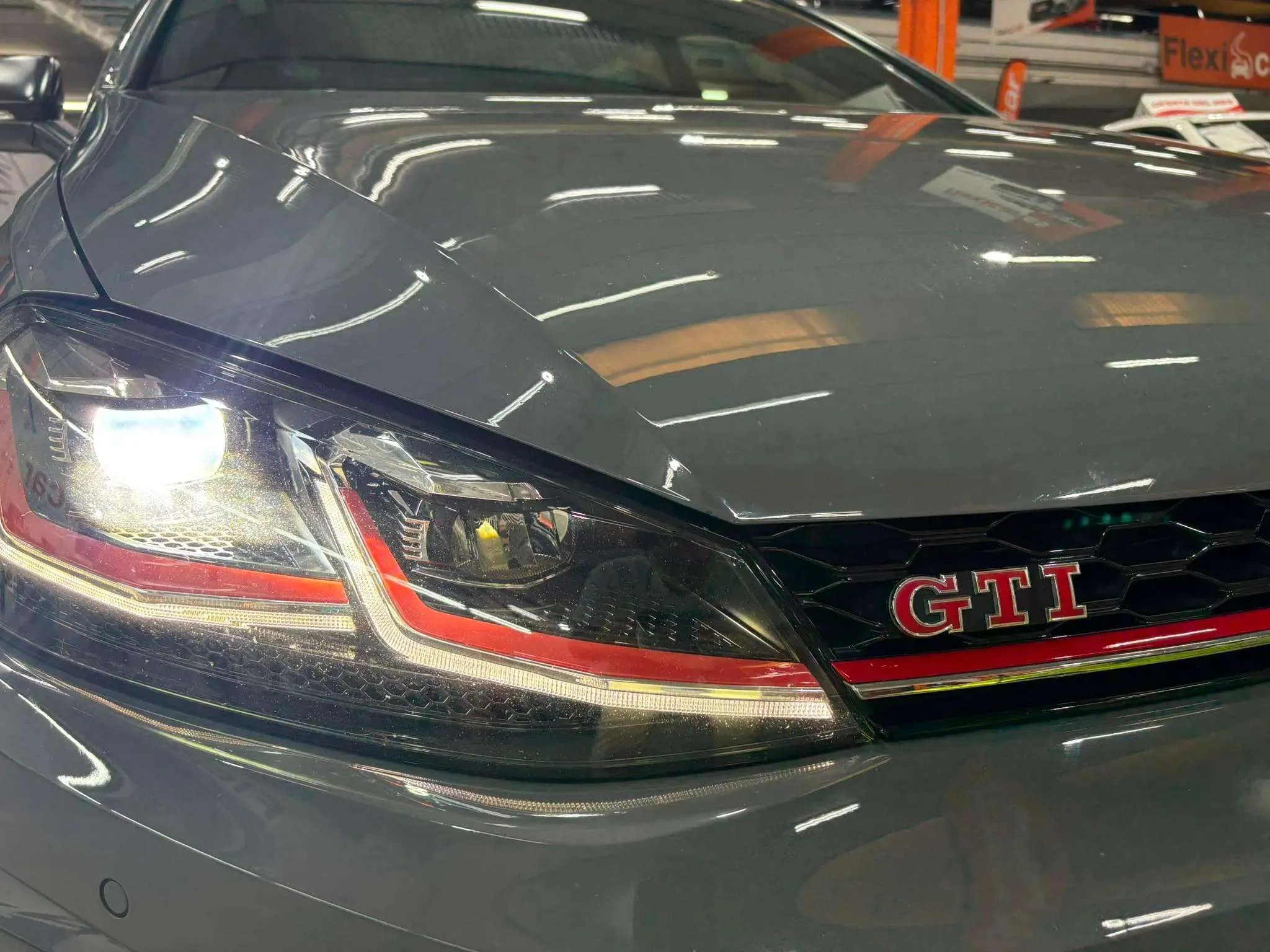 Volkswagen Golf GTI TCR 2.0 TSI DSG - foto 25