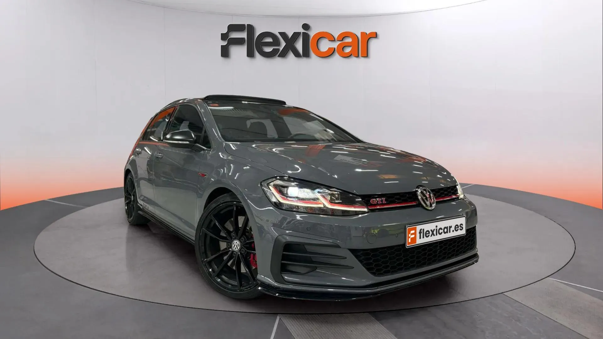 Volkswagen Golf GTI TCR 2.0 TSI DSG