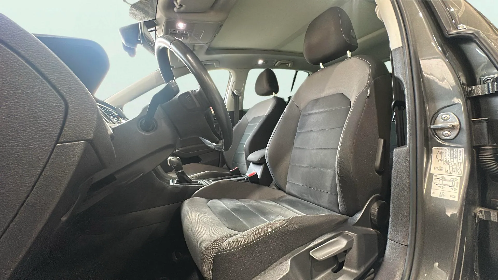 Volkswagen Golf Sport R-Line 1.5 TSI DSG Variant - foto 19